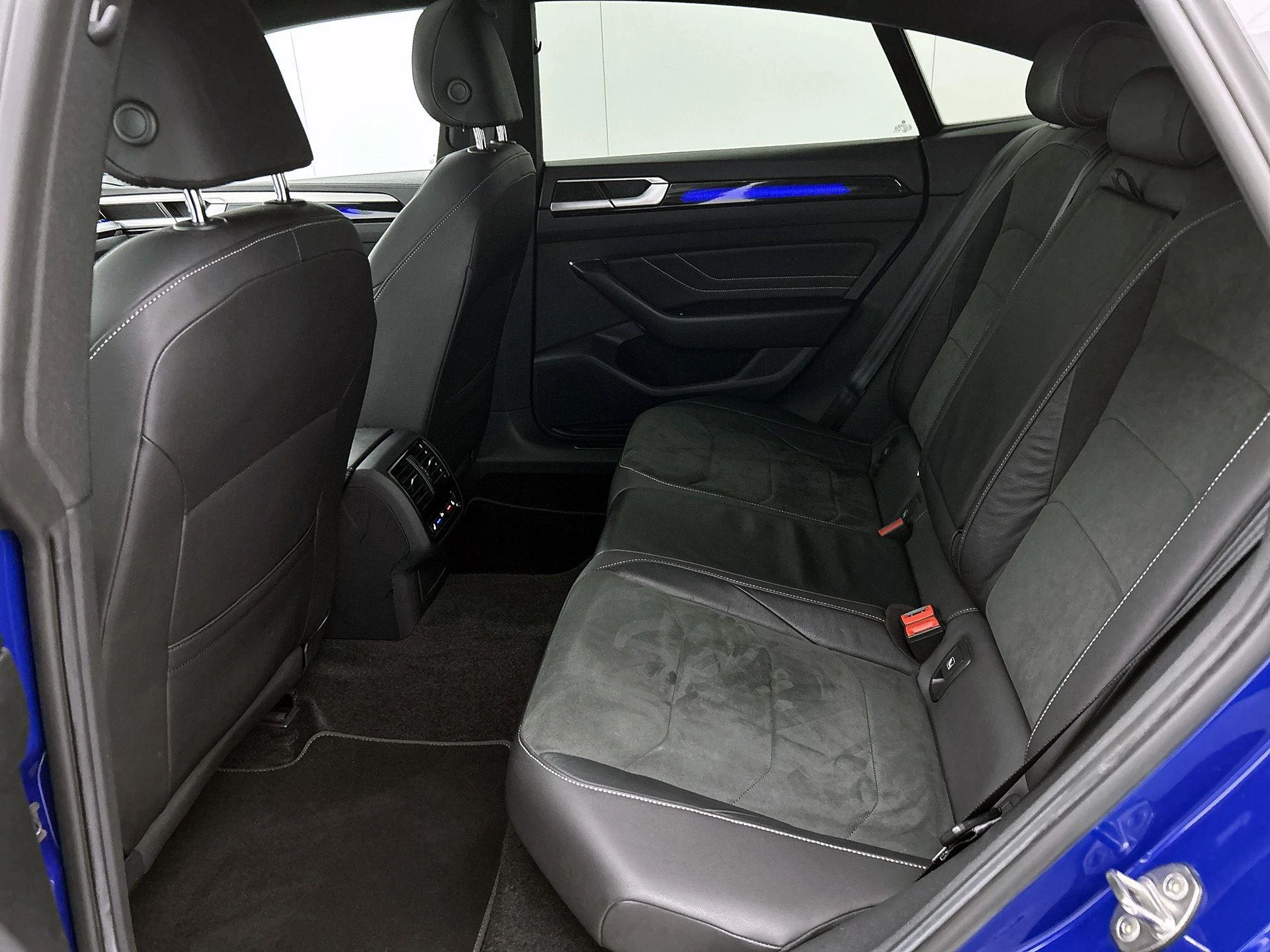 Volkswagen-Arteon-image-33