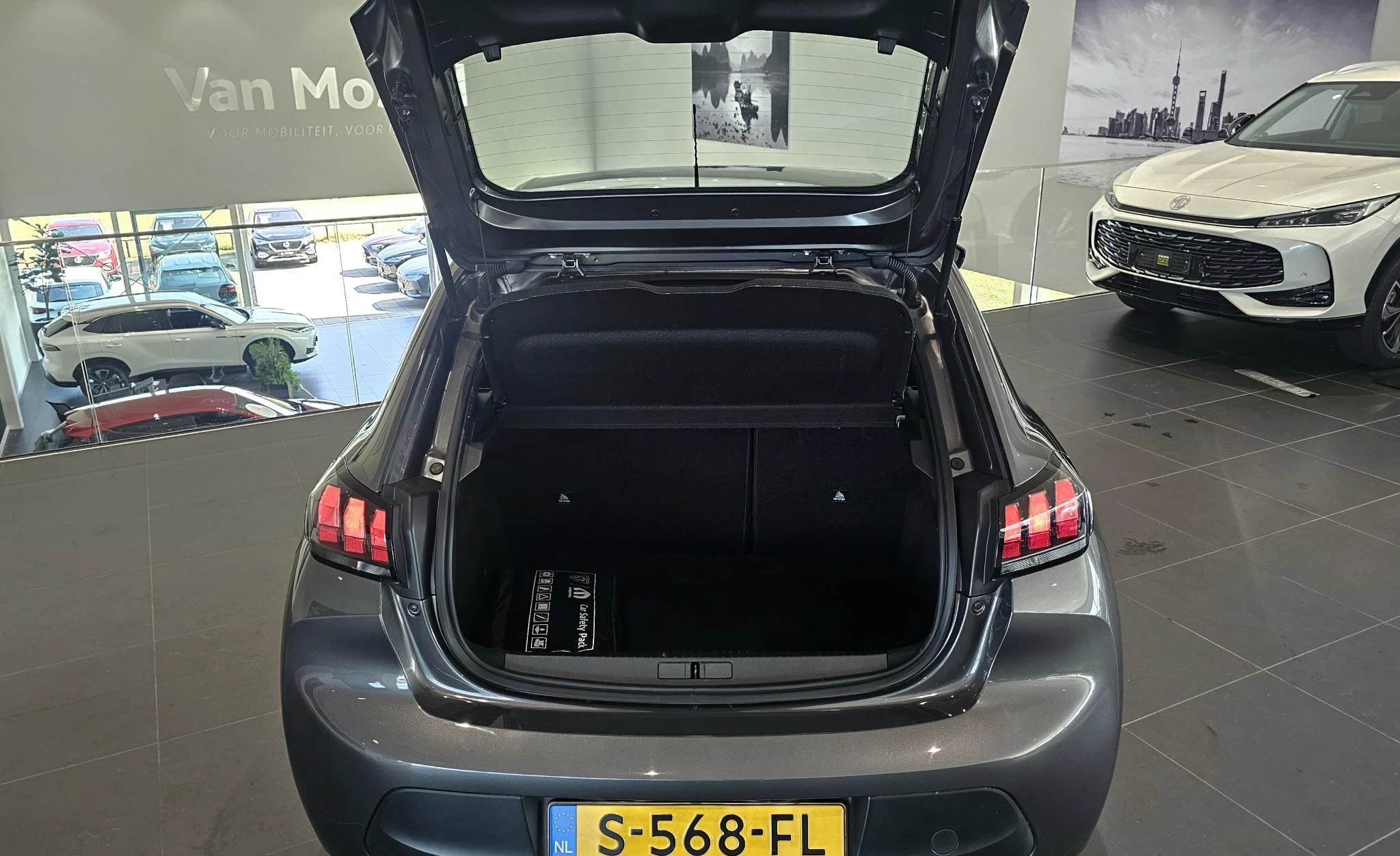 Peugeot-208-image-21