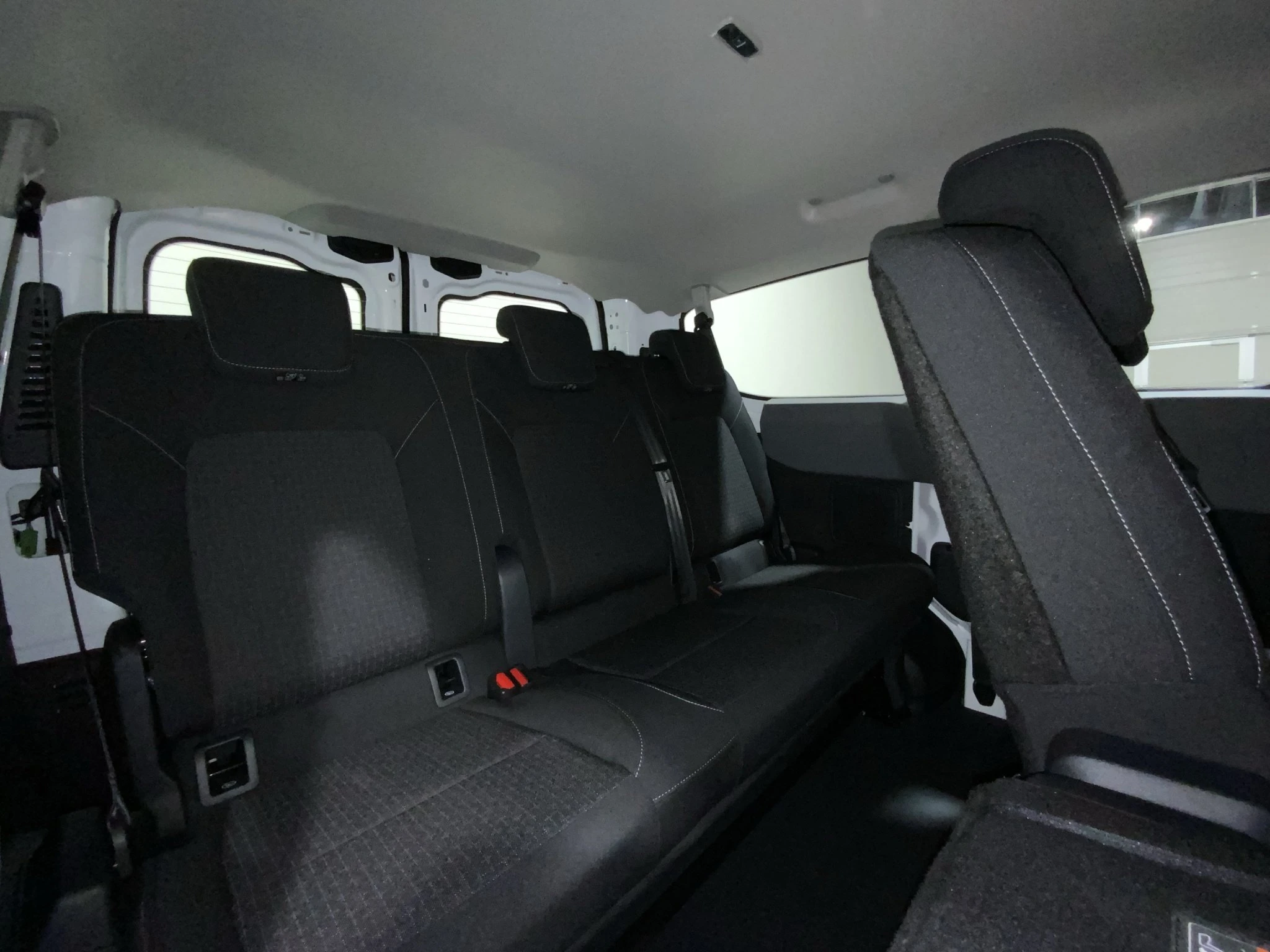 Ford-Transit Custom-image-17