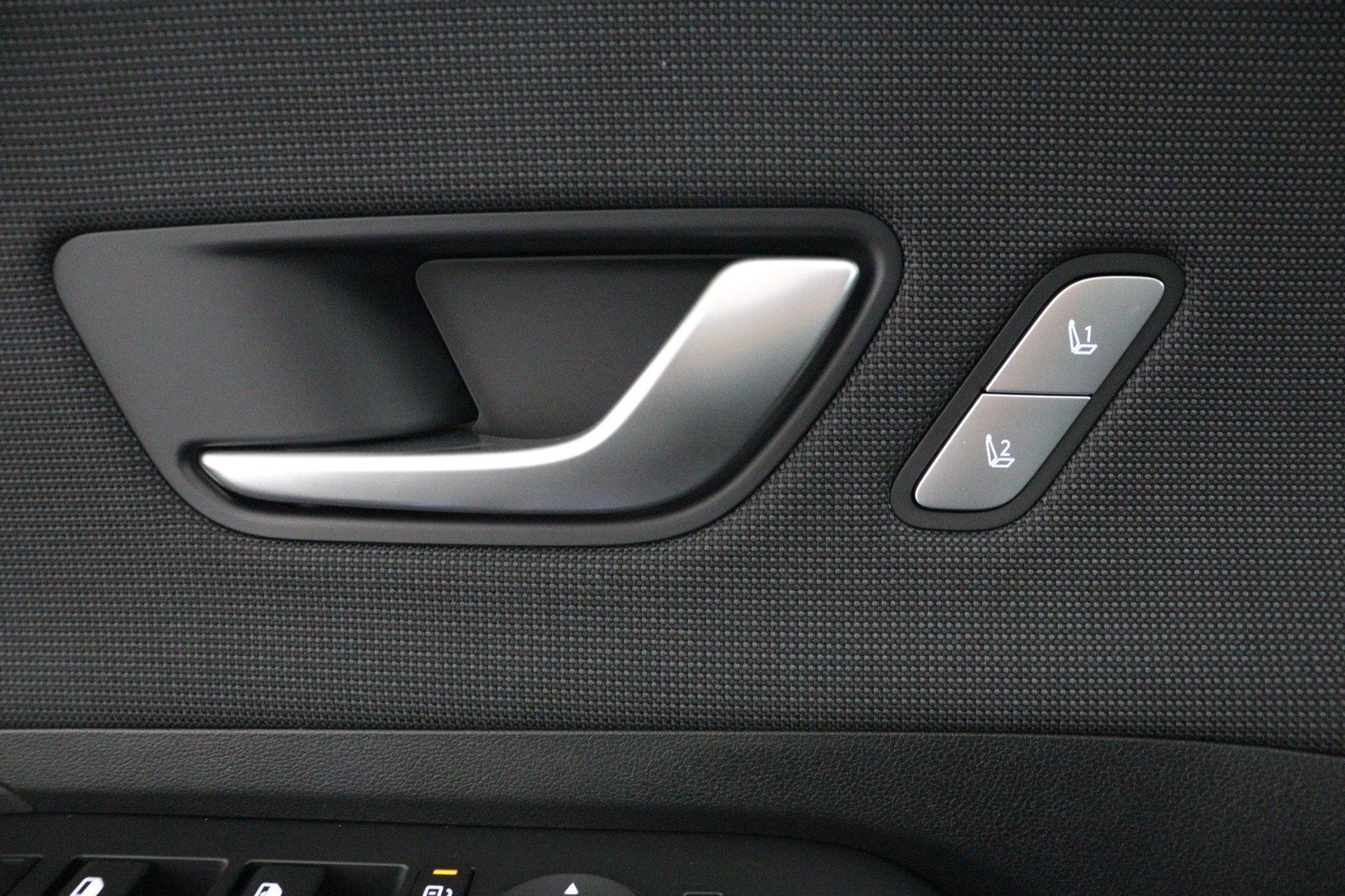 Hyundai Kona 1.6 GDI HEV Premium Sky