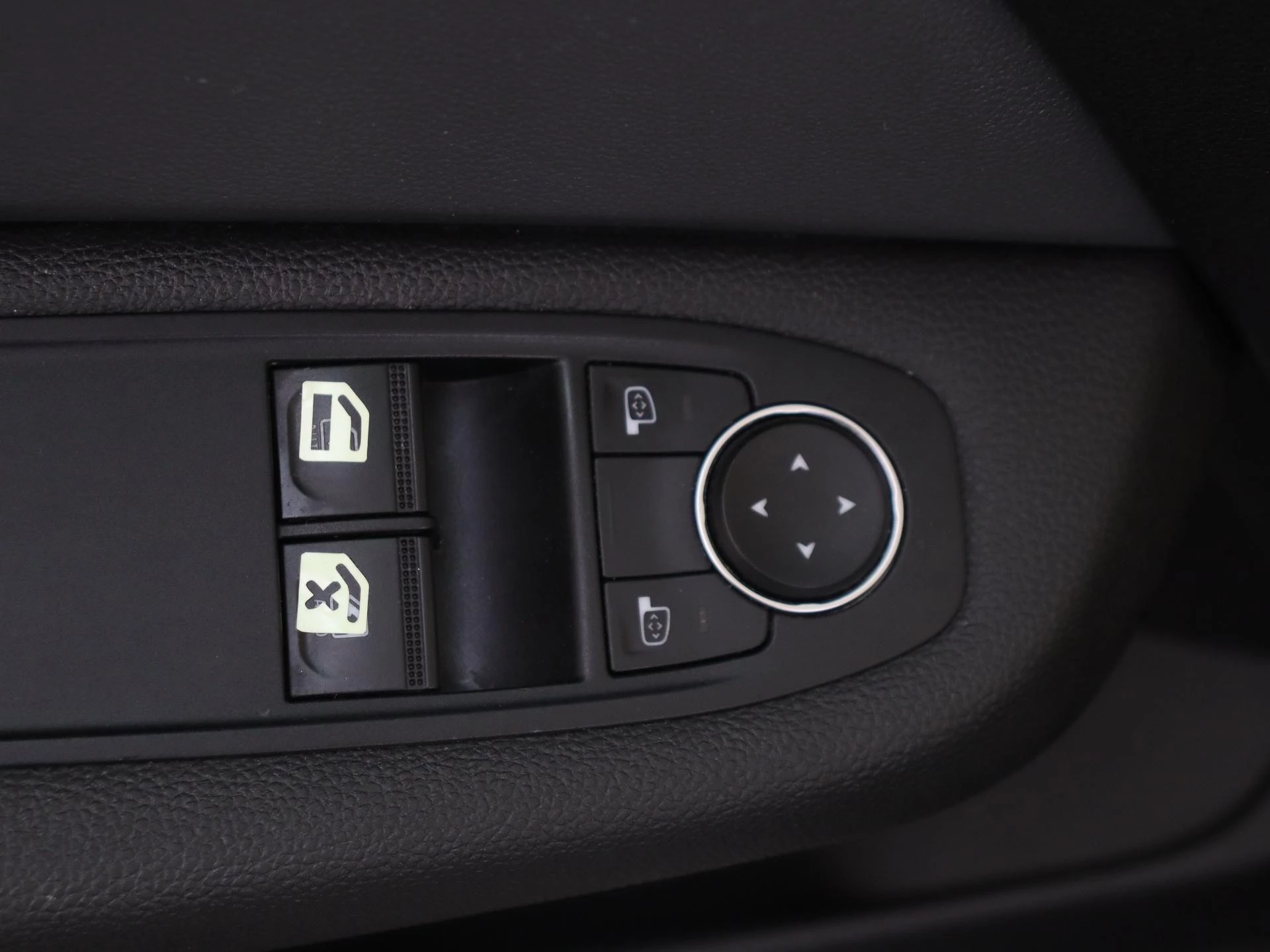 Renault-Clio-image-20