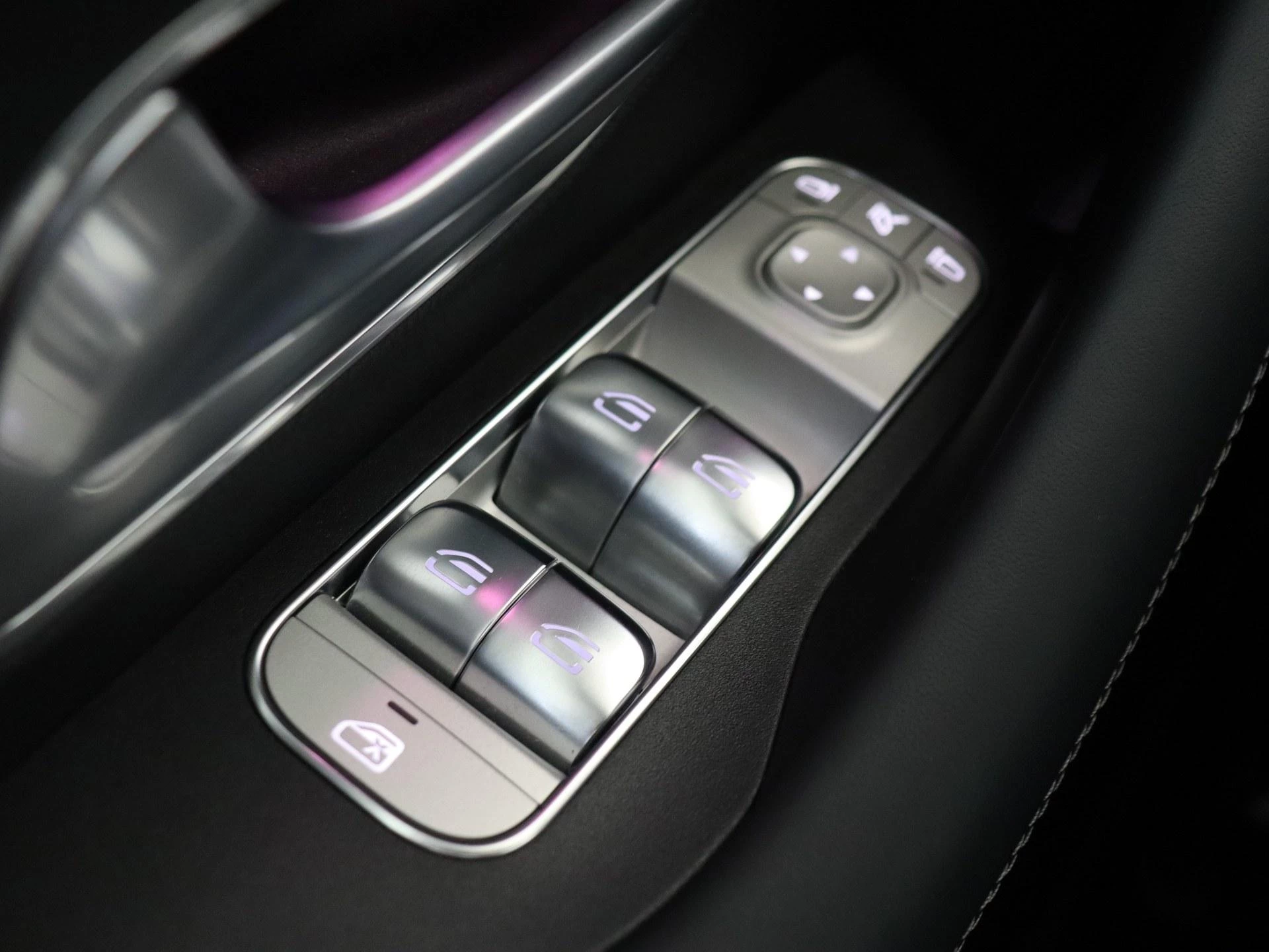 Mercedes-Benz-GLE-image-31