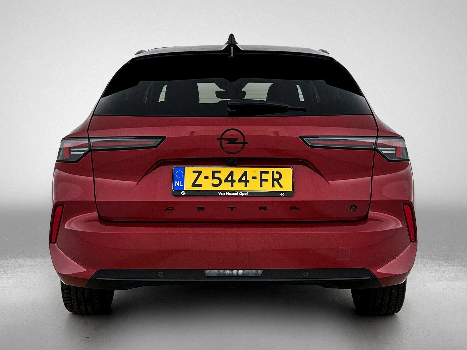 Opel-Astra-image-2
