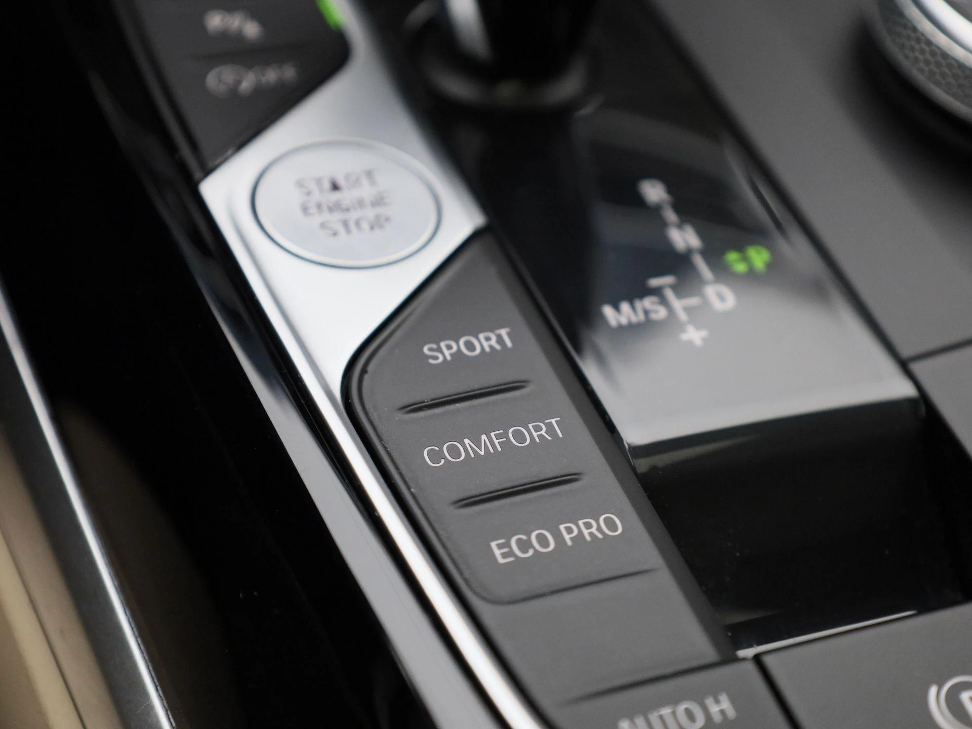 BMW-3 Serie-image-28