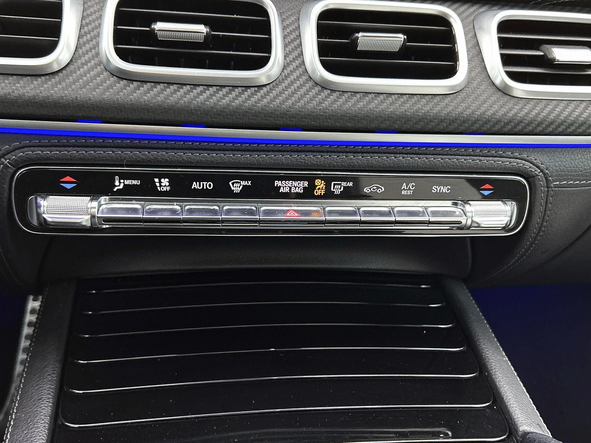 Mercedes-Benz-GLE-image-12