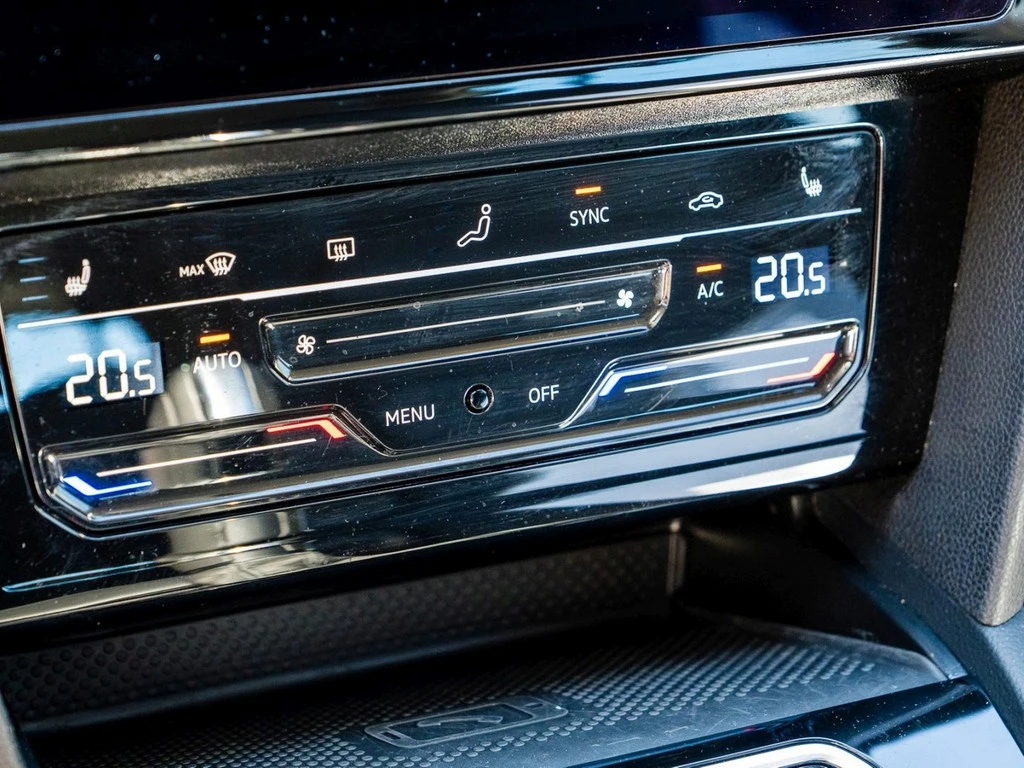 Volkswagen-Passat-image-16