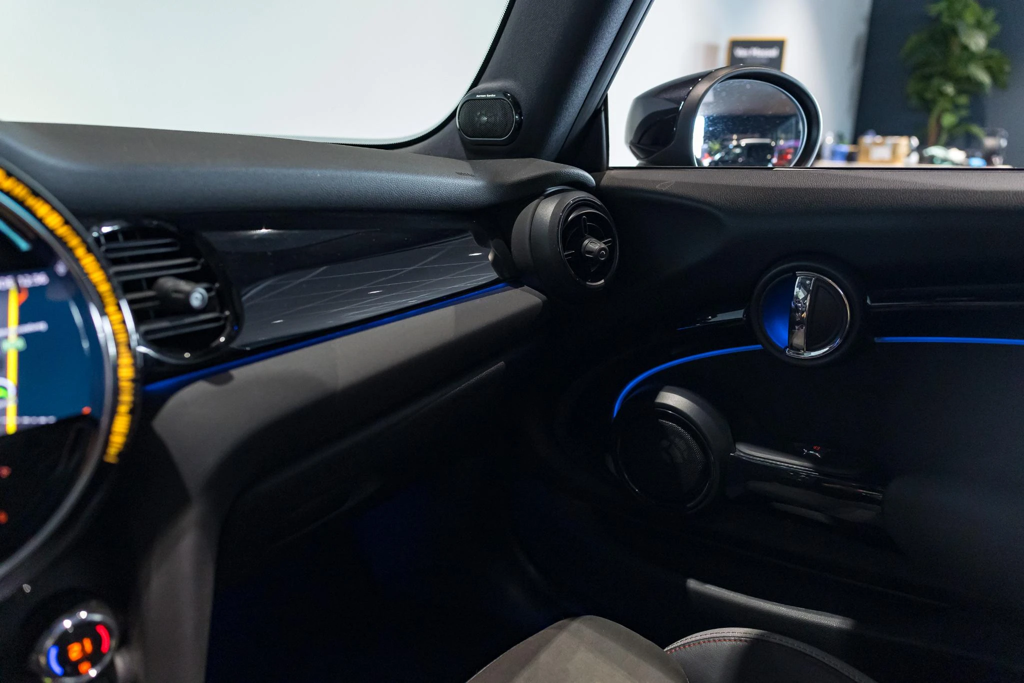 MINI-Cooper-image-39