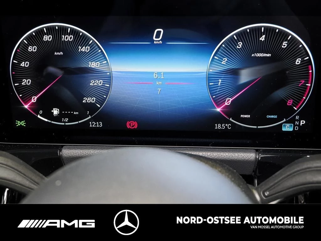 Mercedes-Benz GLA 180 AMG NIGHT PANO MULTIBEAM 19-ZOLL AMG Line