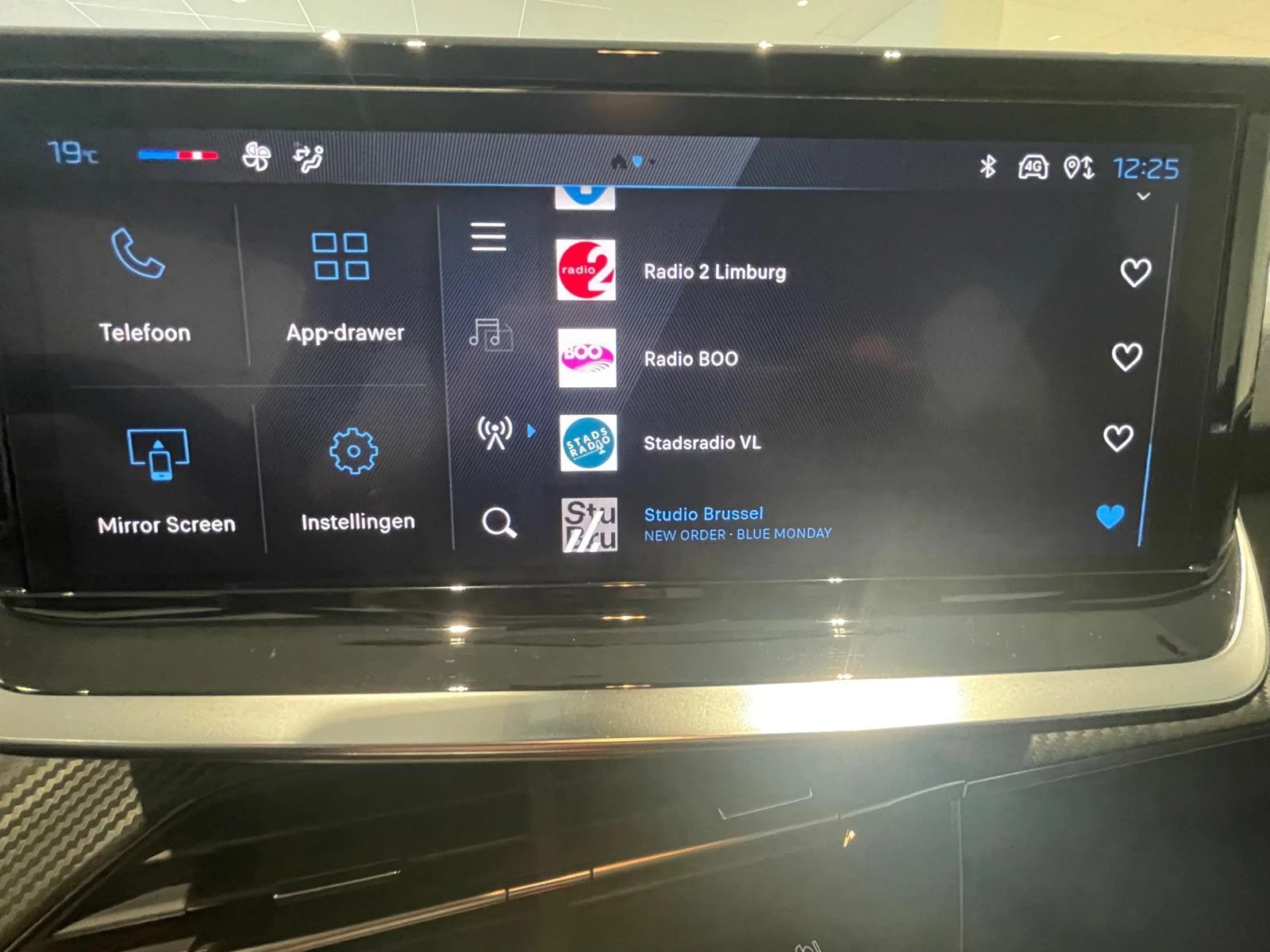 Peugeot-208-image-20