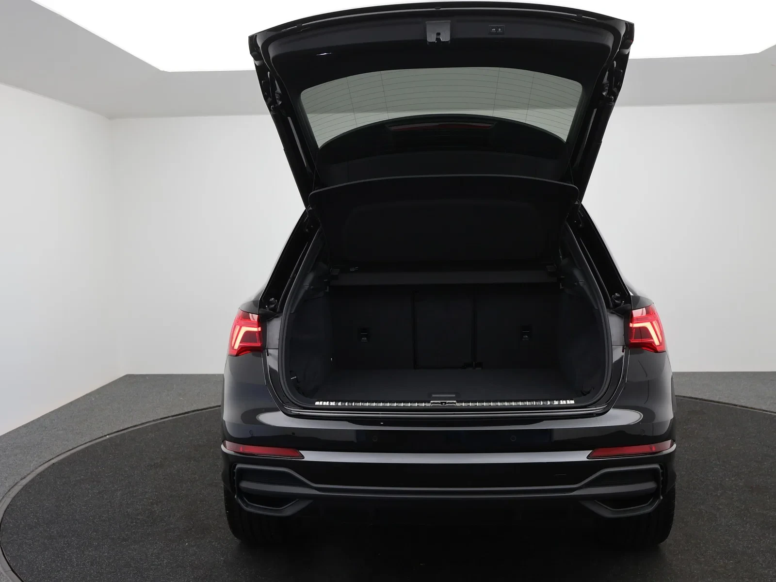 Audi-Q3-image-16