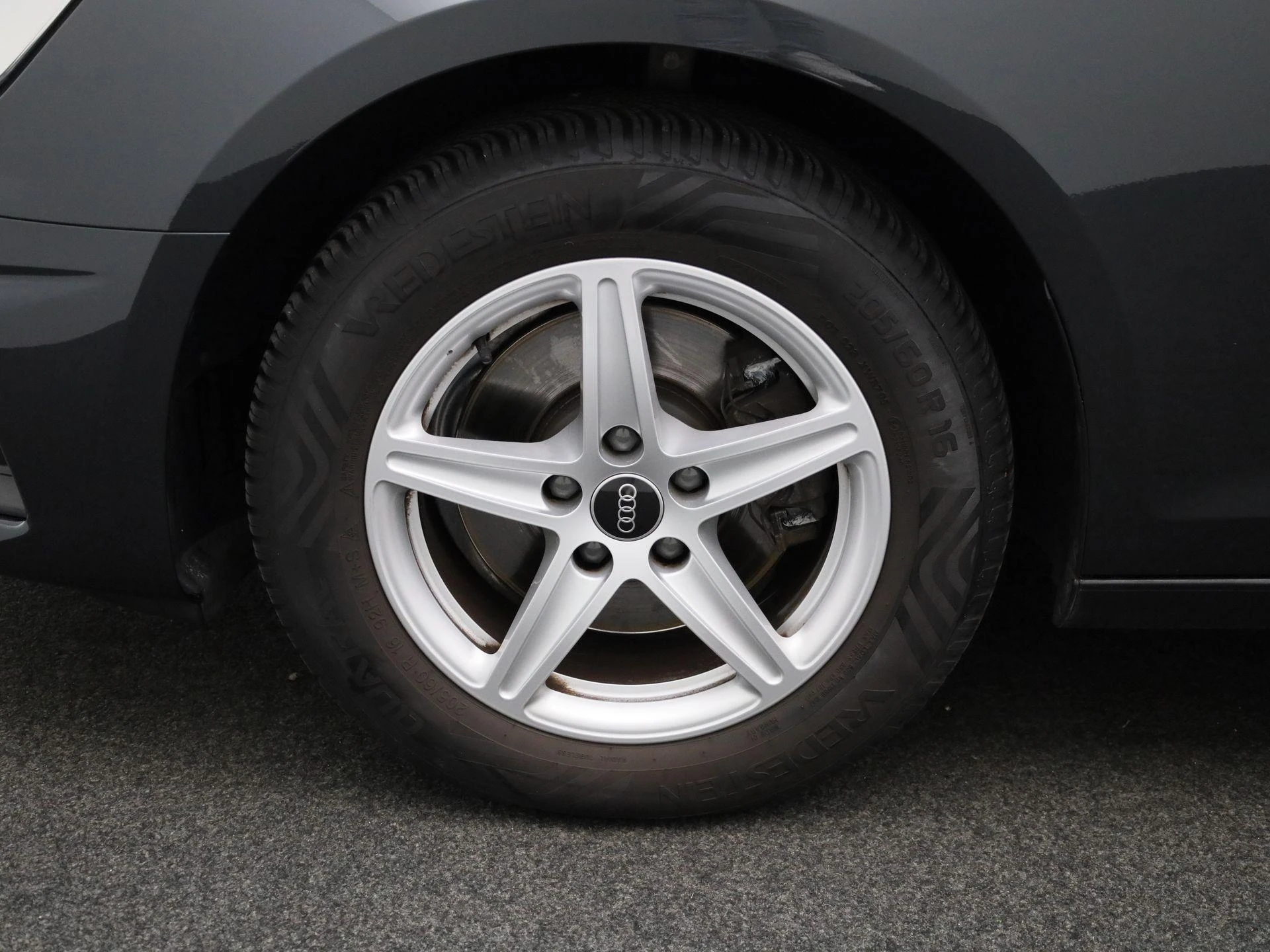 Audi-A4-image-15