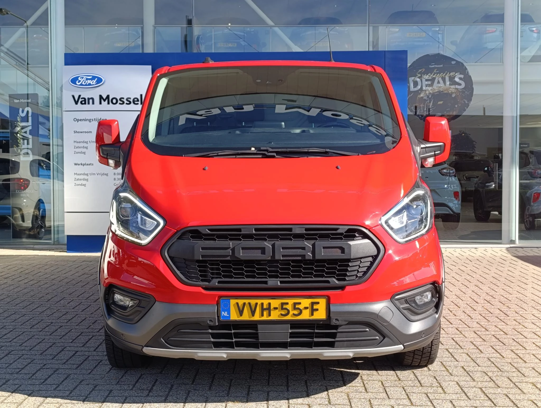 Ford-Transit Custom-image-5