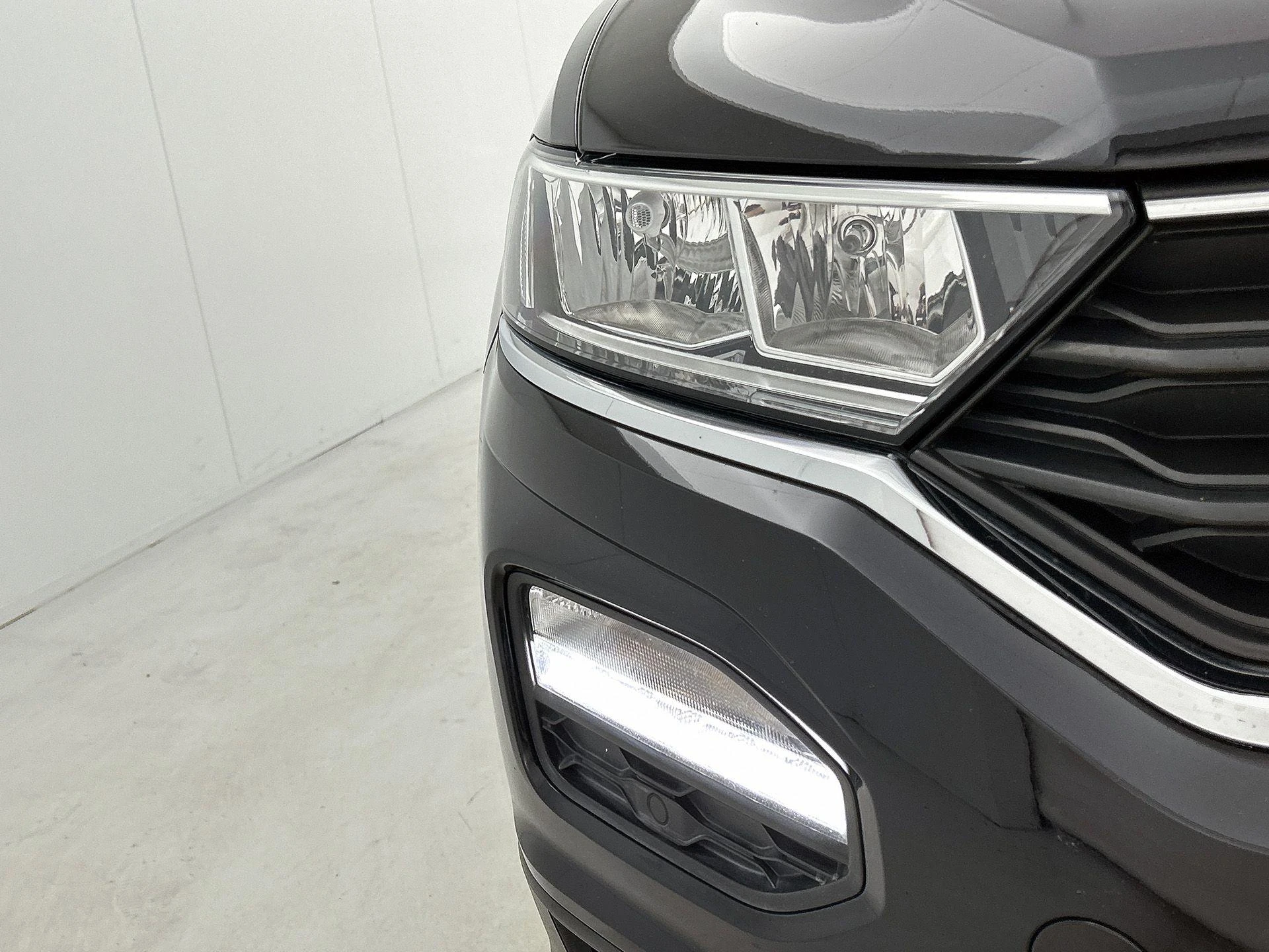 Volkswagen-T-Roc-image-21