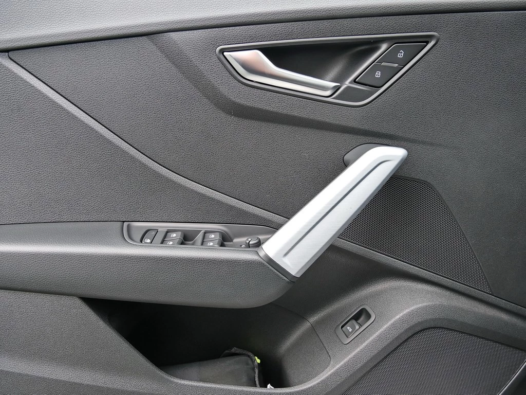 Audi Q2 30 TFSI advanced *AHK*ACC*NAVI*KAMERA*