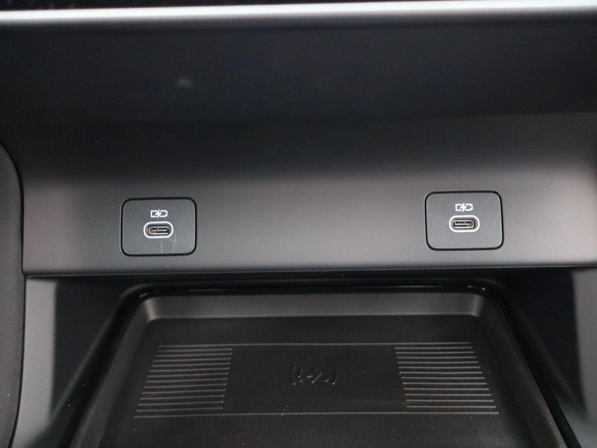 Land Rover-Discovery Sport-image-20