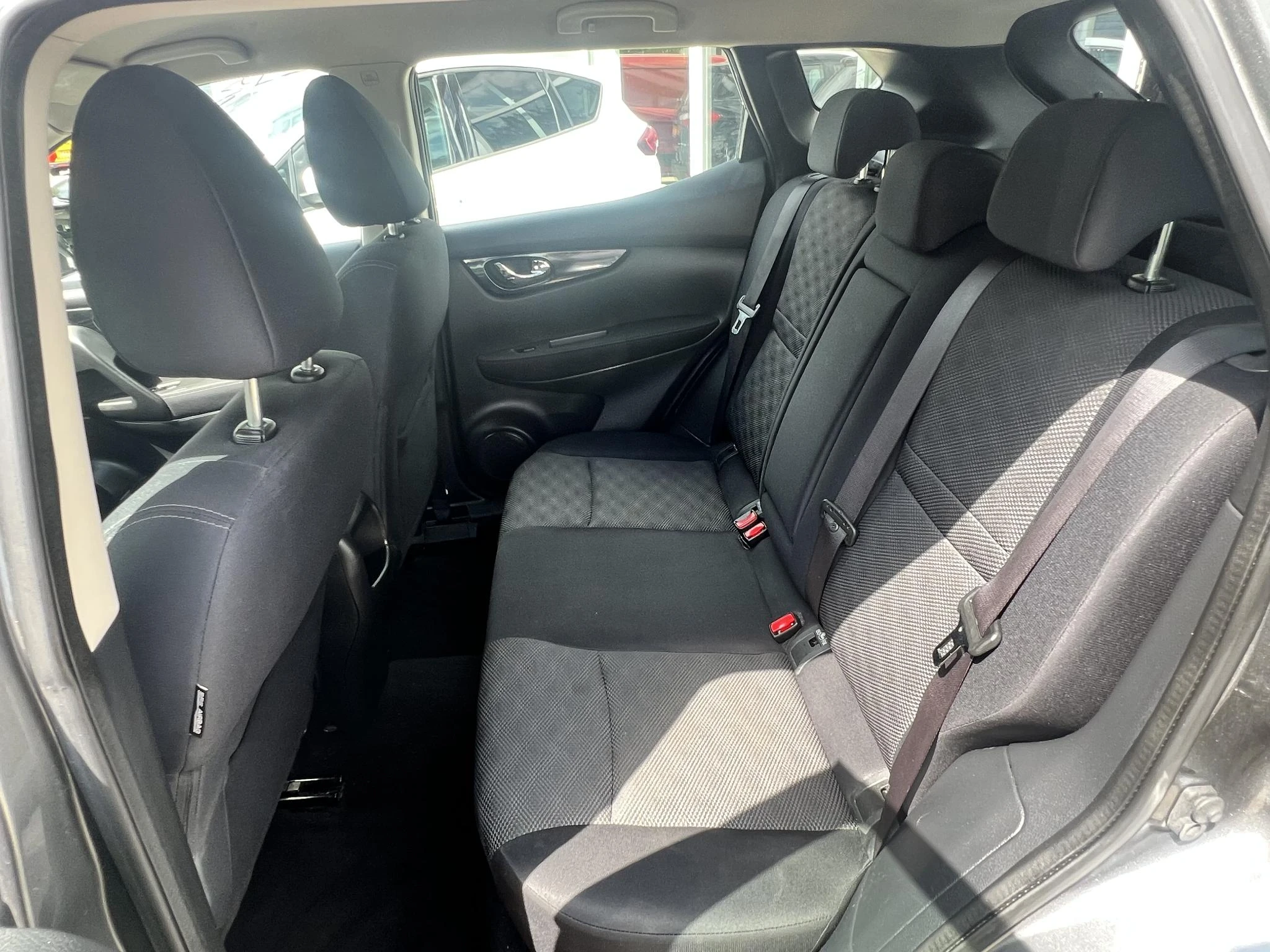 Nissan-QASHQAI-image-16