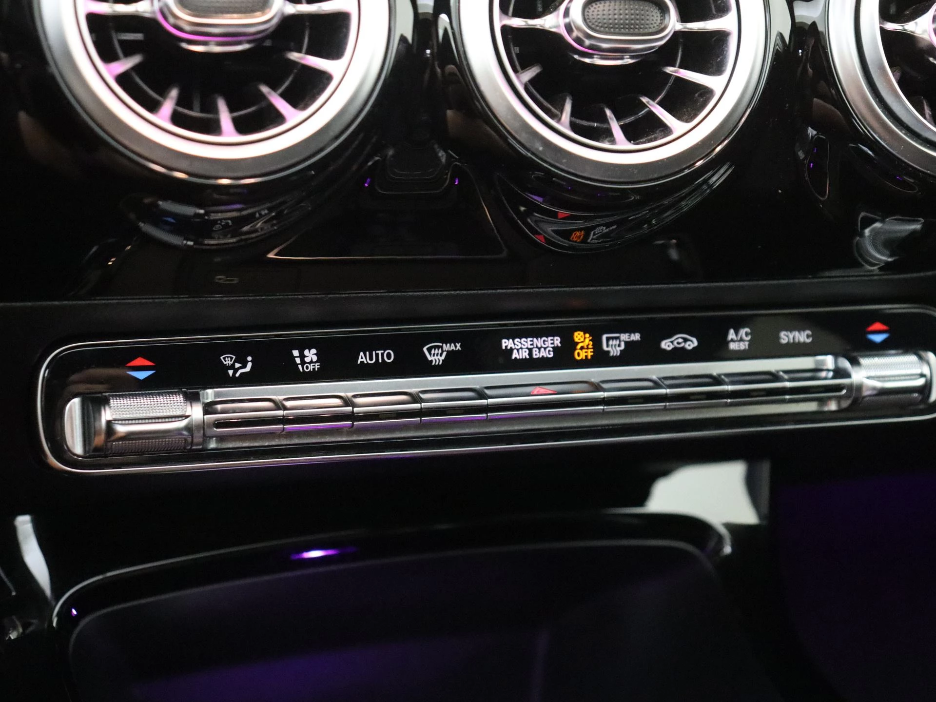 Mercedes-Benz CLA 250 Premium Plus