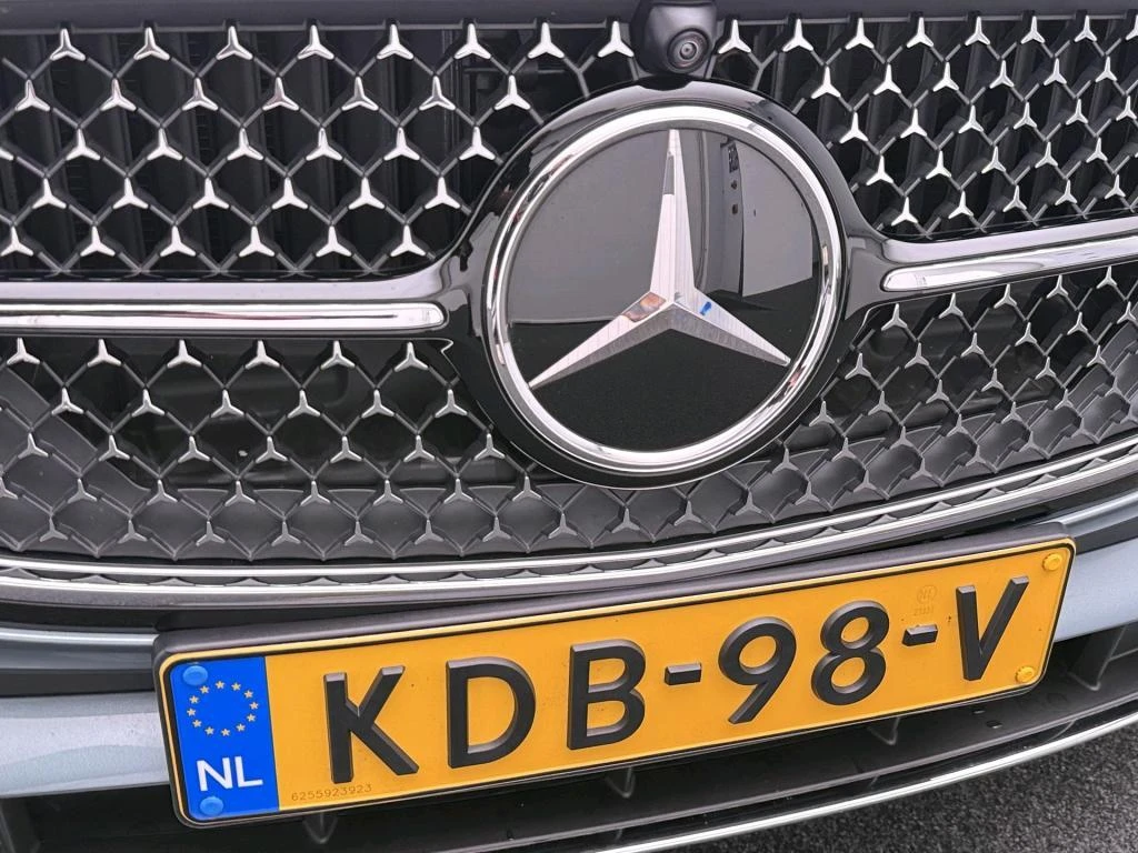Mercedes-Benz-E-Klasse-image-5