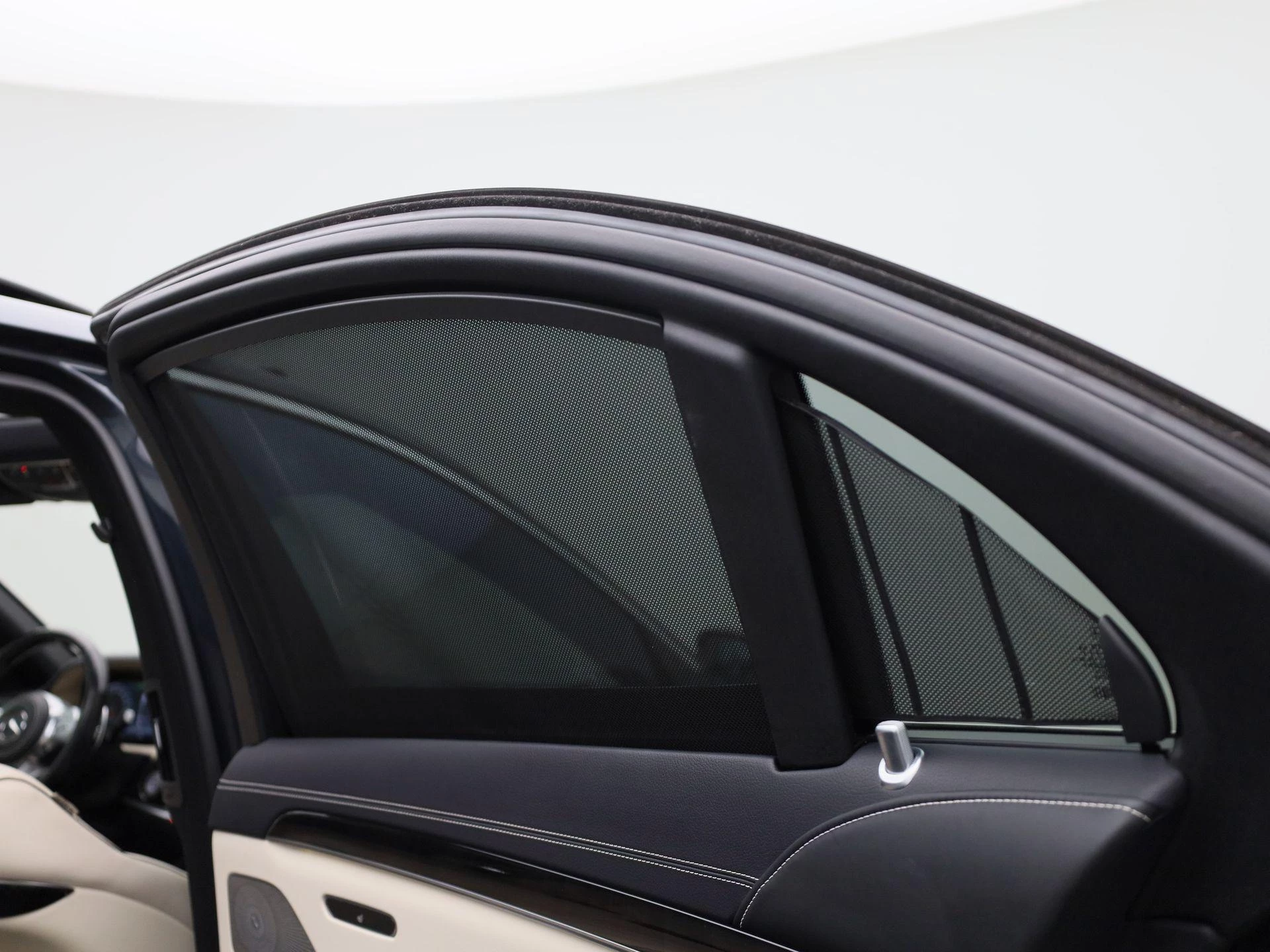 Mercedes-Benz-S-Klasse-image-62