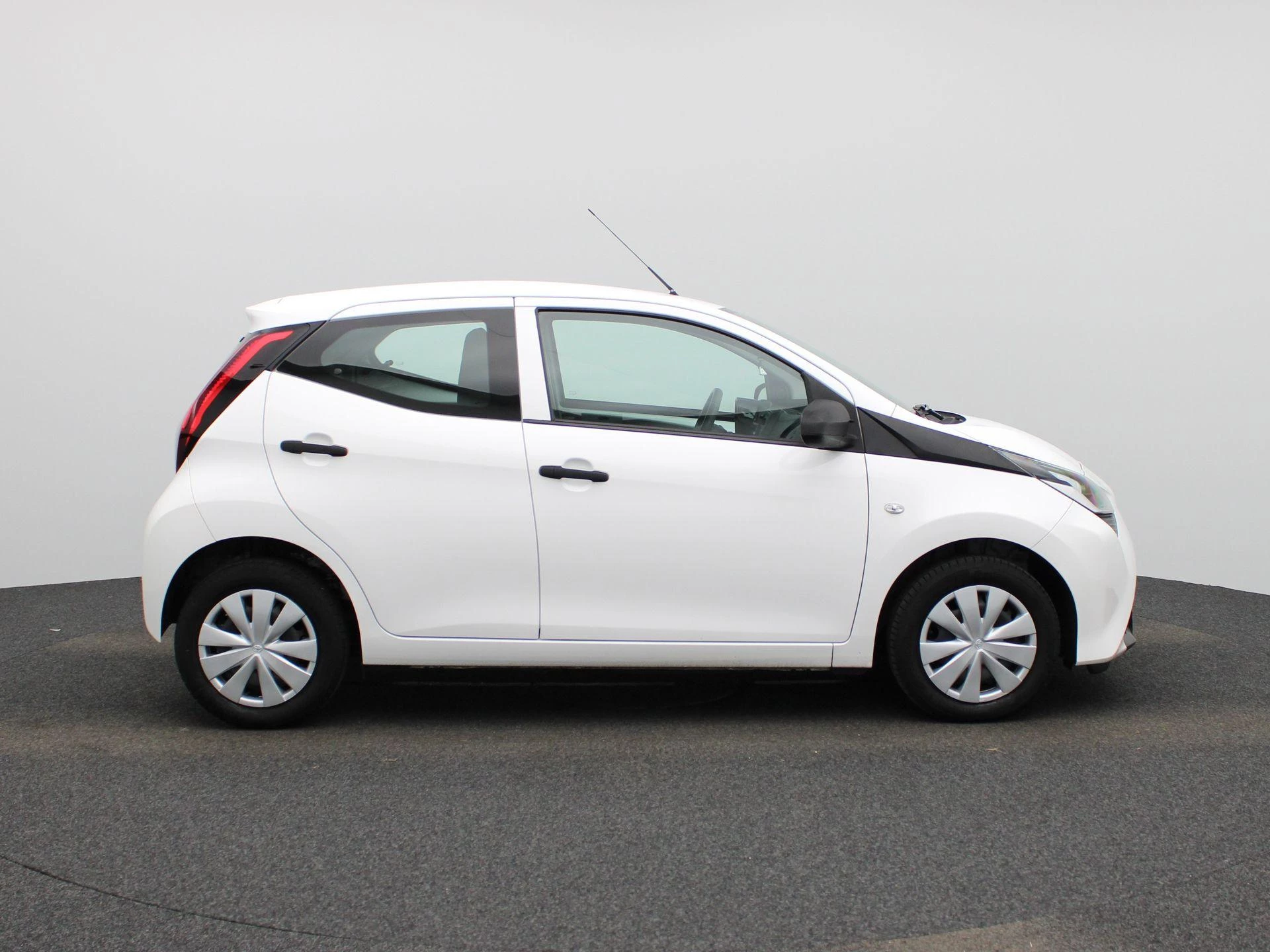 Toyota-Aygo-image-5