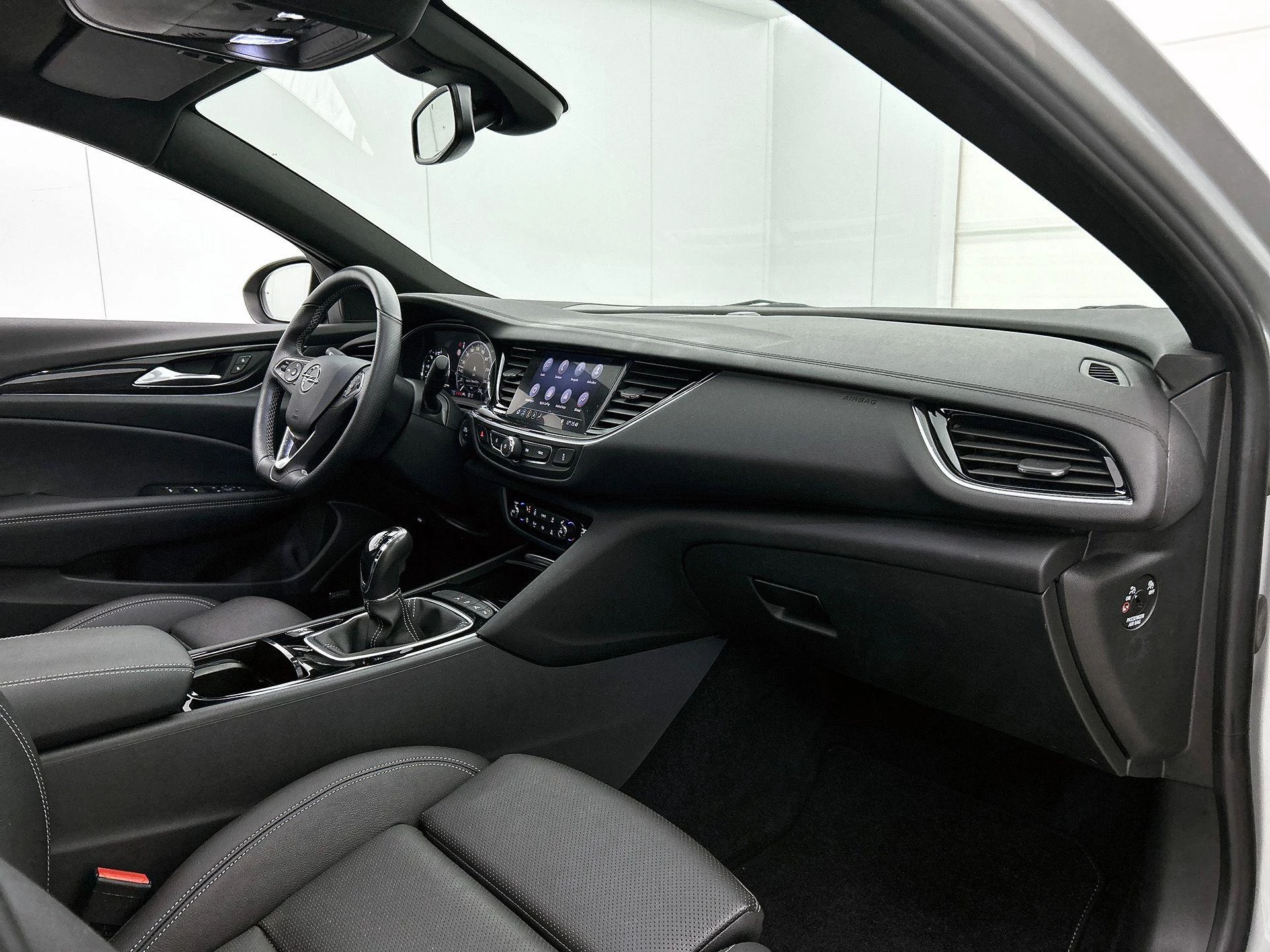 Opel-Insignia-image-19