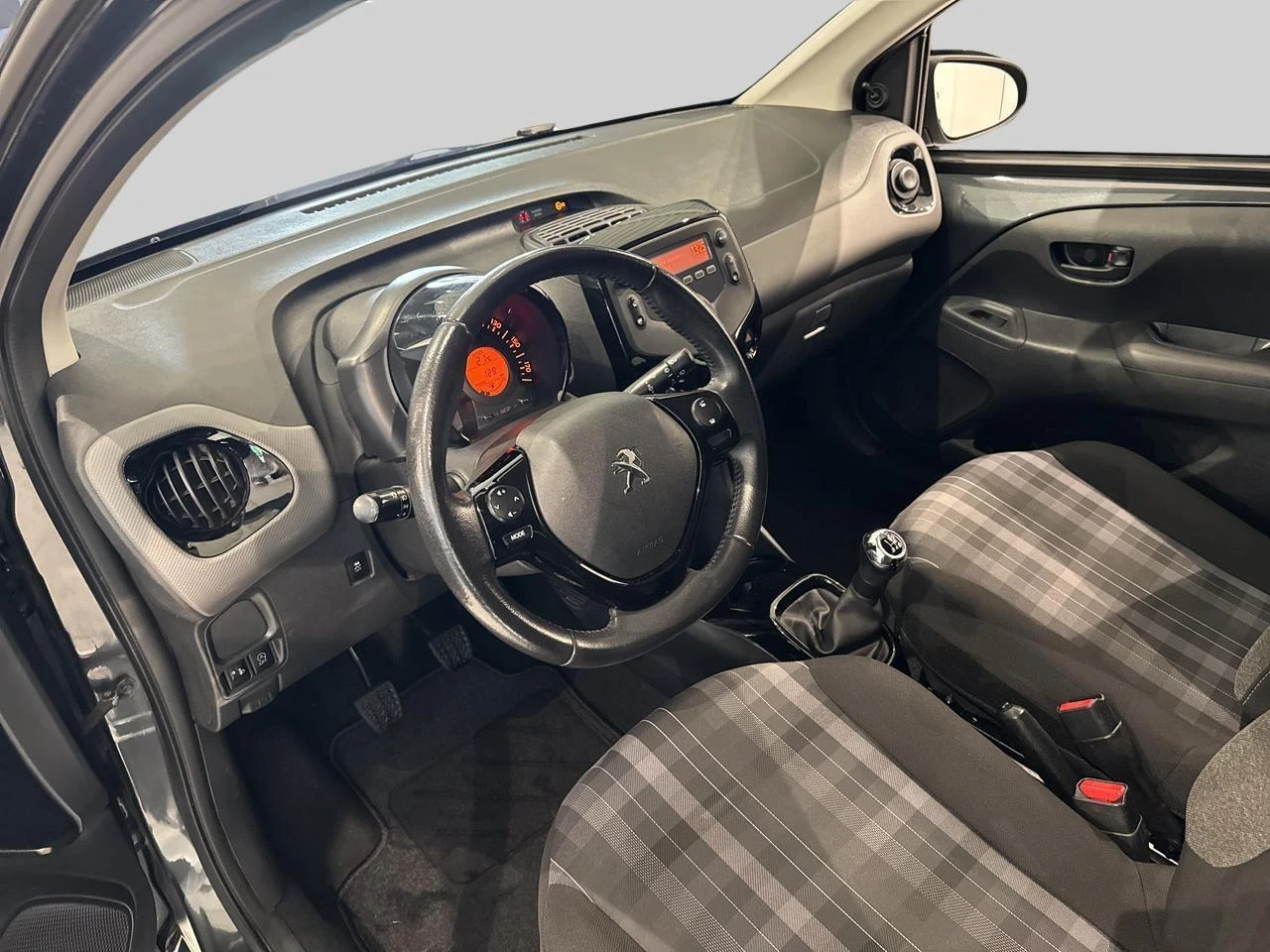 Peugeot 108 1.0 VTi 53kW Style