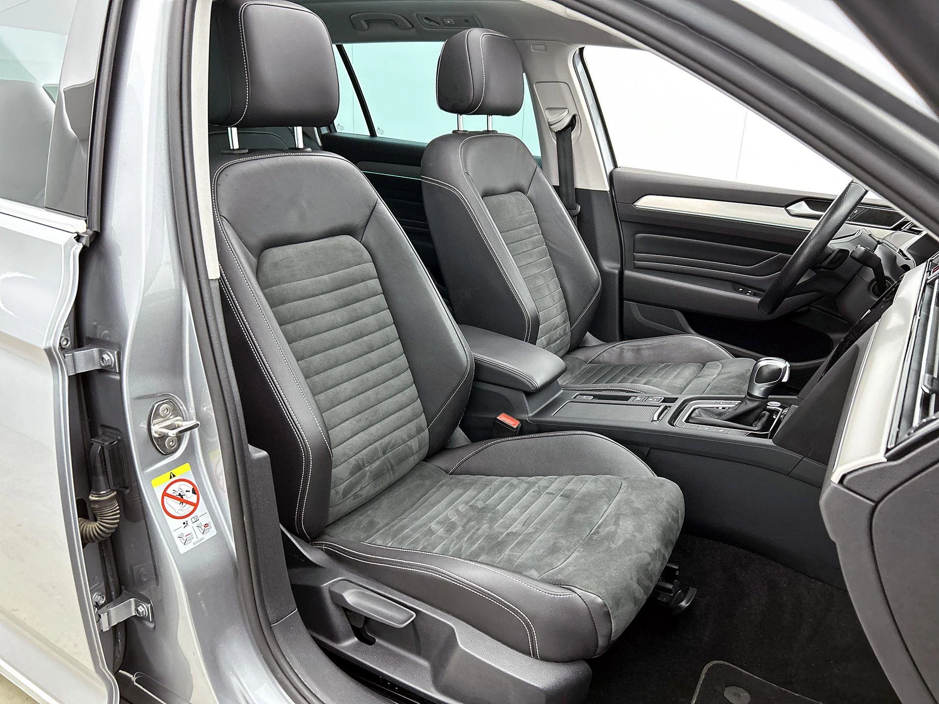 Volkswagen-Passat-image-43