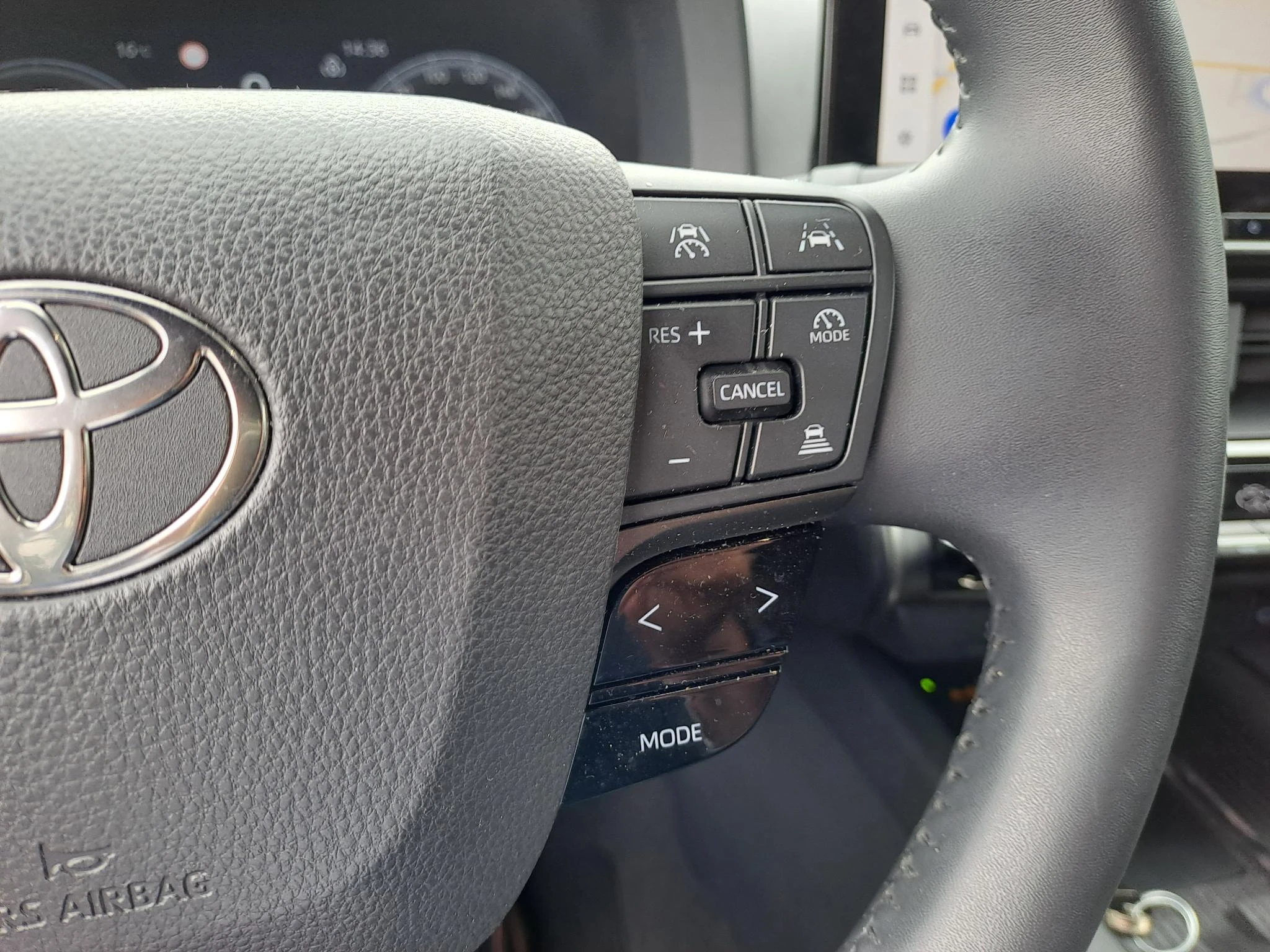 Toyota-C-HR-image-13