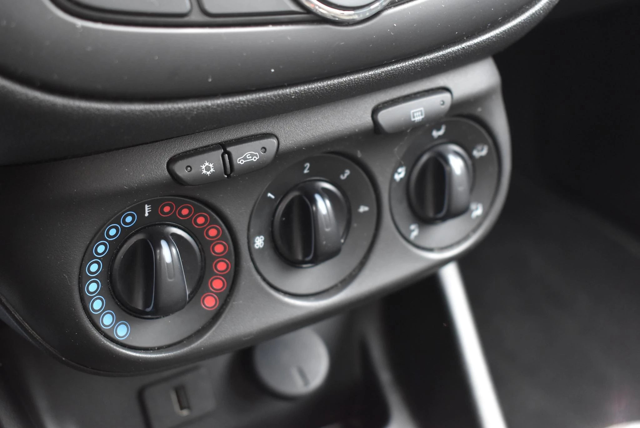 Opel-Corsa-image-22