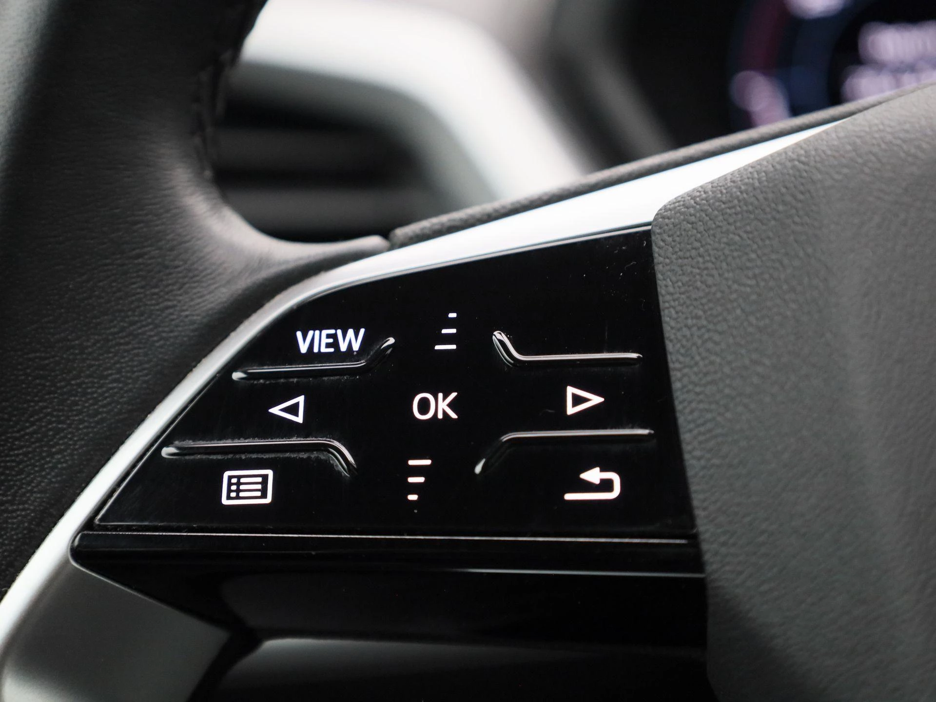 Audi-Q4 Sportback e-tron-image-18
