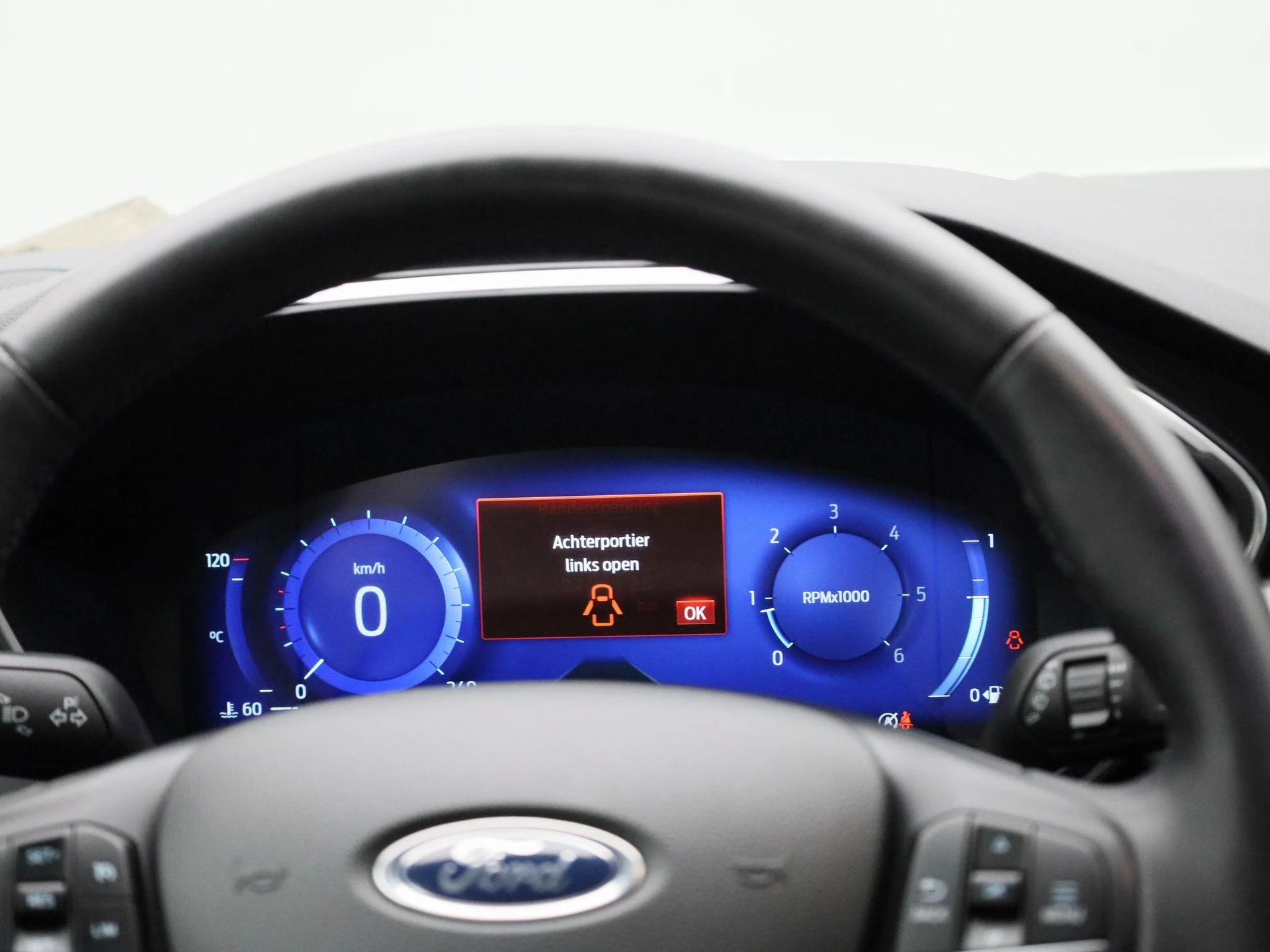 Ford-Kuga-image-7