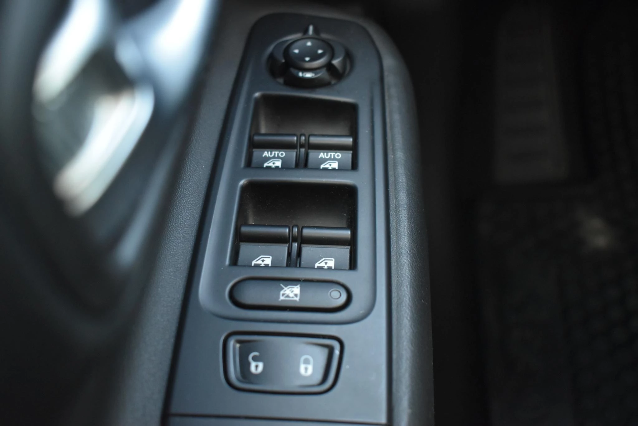Jeep-Renegade-image-16