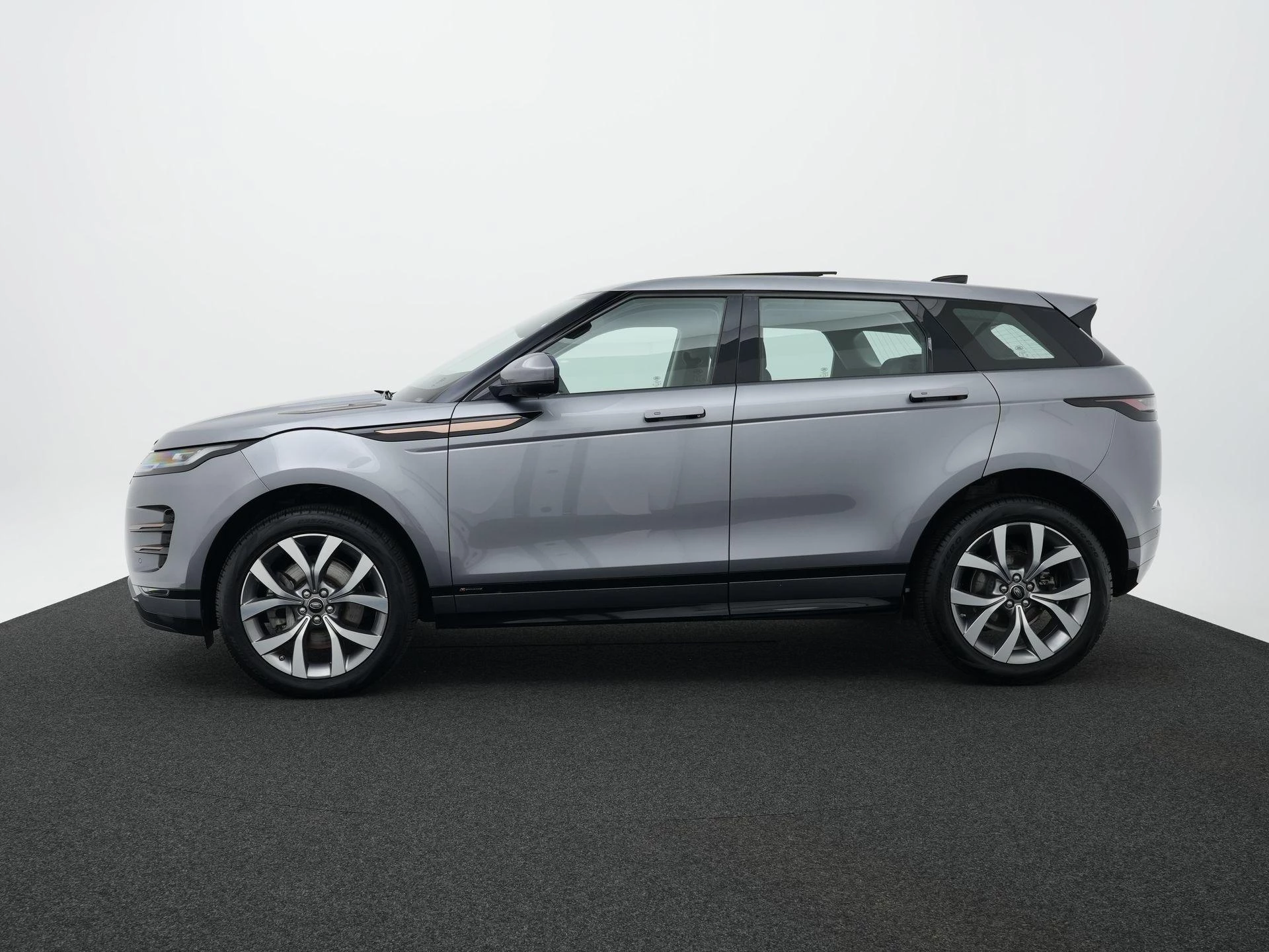 Land Rover-Range Rover Evoque-image-4