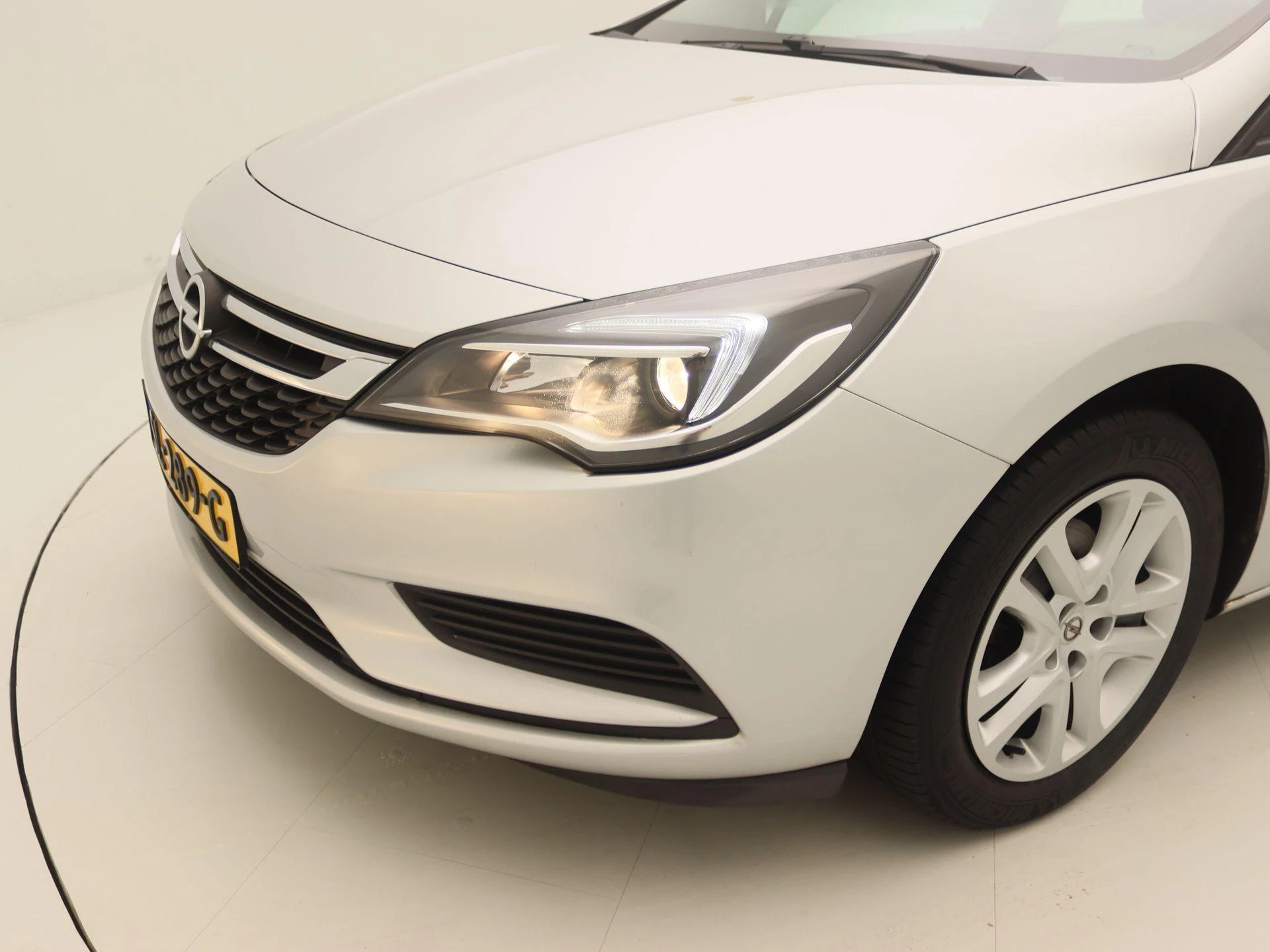 Opel-Astra-image-14