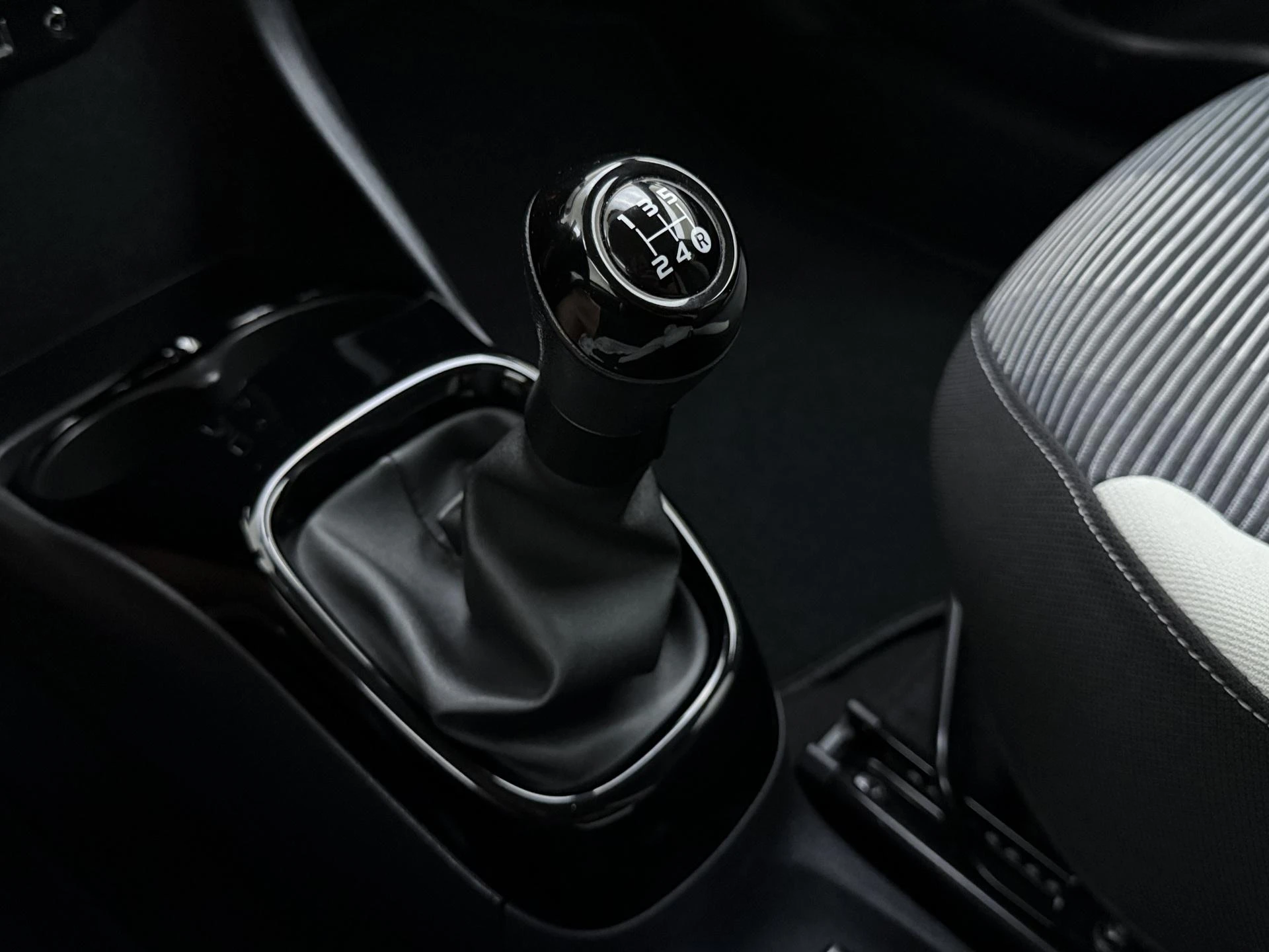 Peugeot-108-image-21