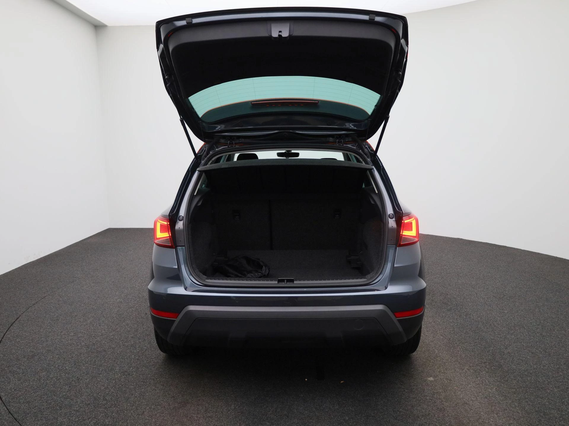 SEAT Arona 1.0 TSI Xcellence Business Intense
