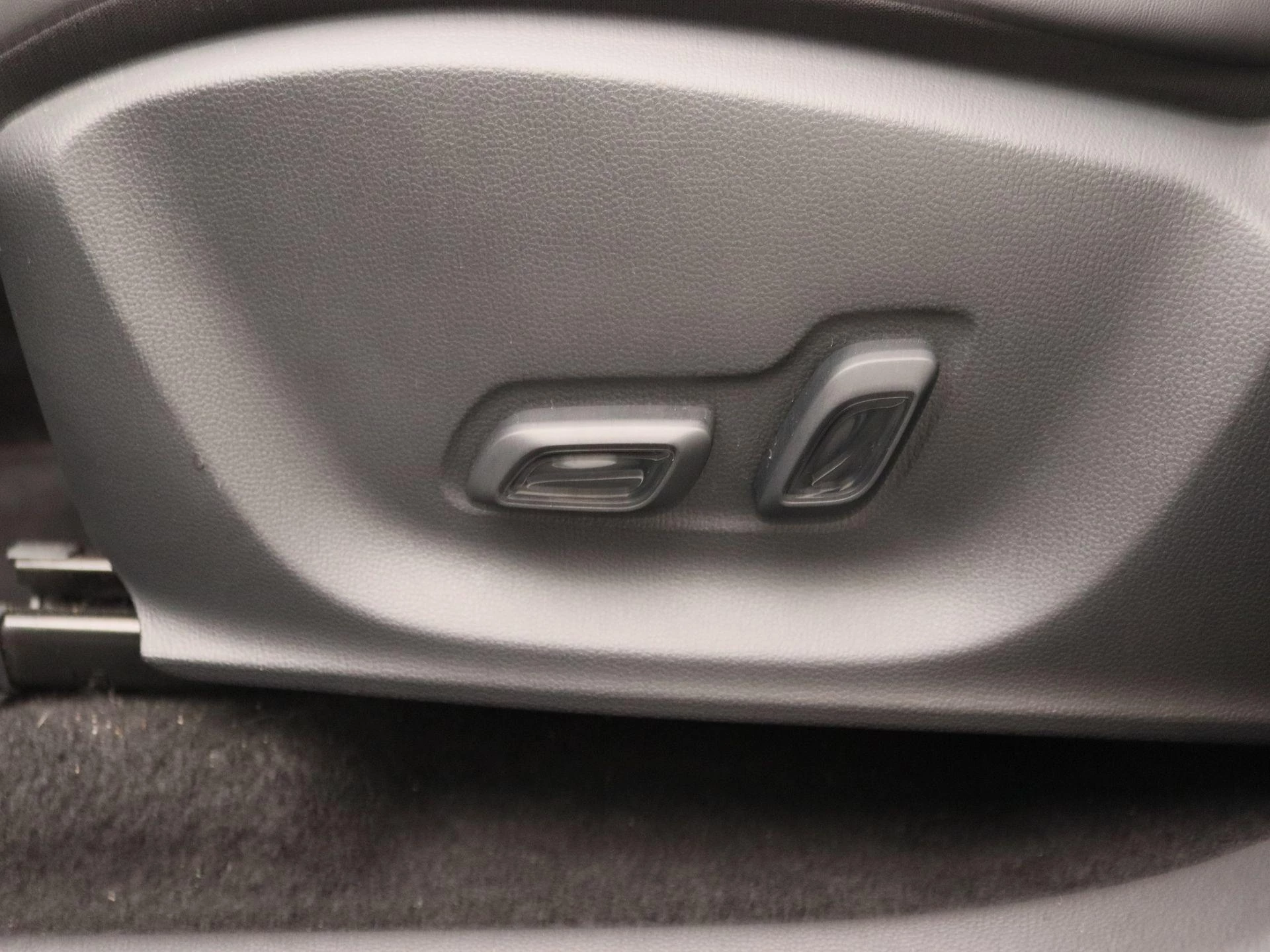MG ZS EV Long Range Luxury 70 kWh