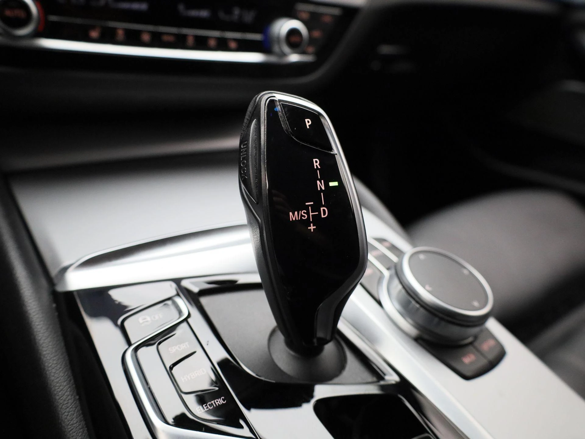 BMW-5 Serie-image-30