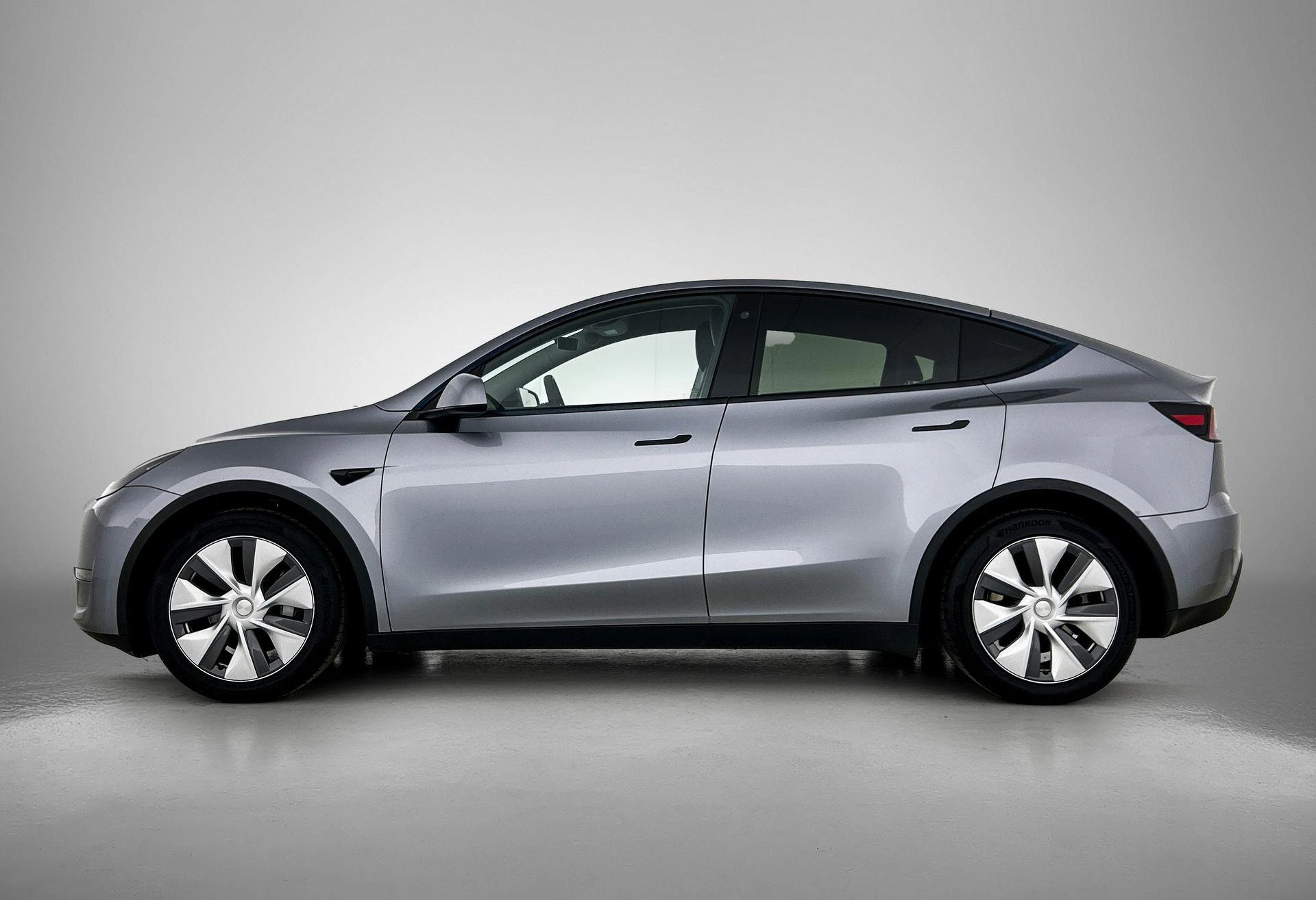 Tesla-Model Y-image-1