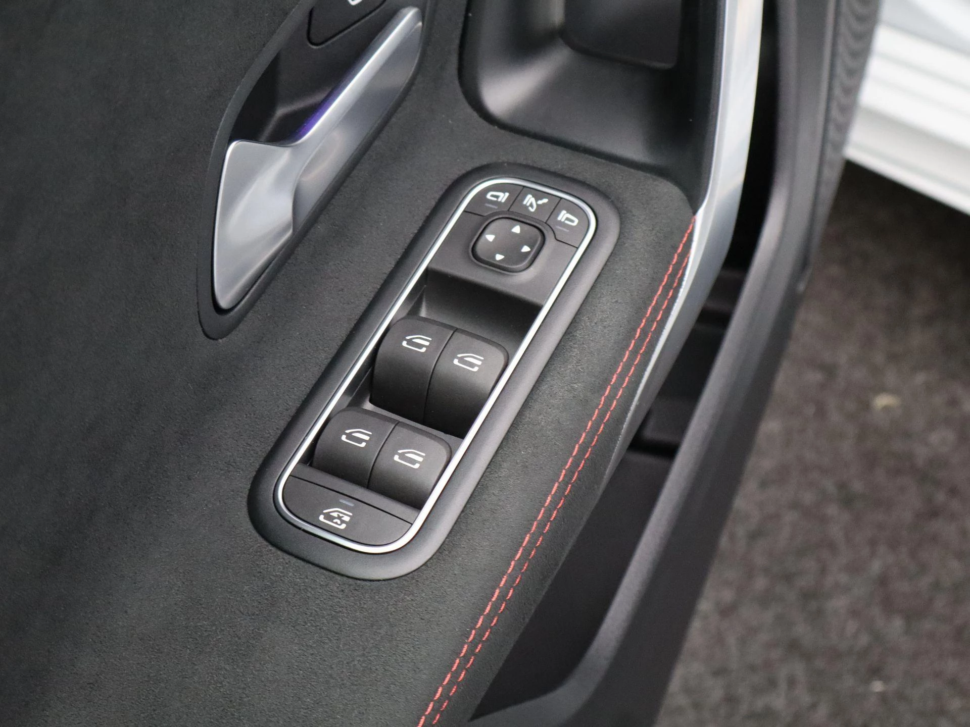 Mercedes-Benz-A-Klasse-image-25