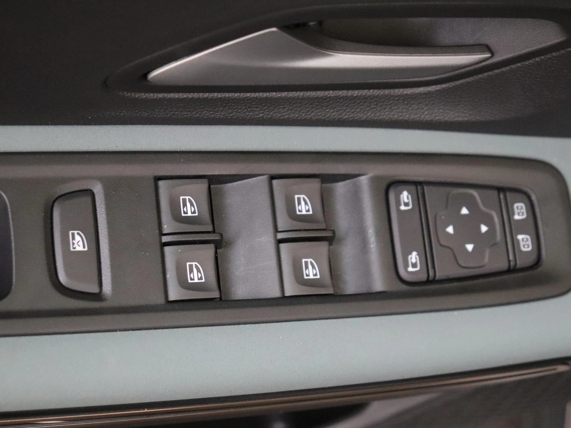 Dacia-Sandero Stepway-image-21