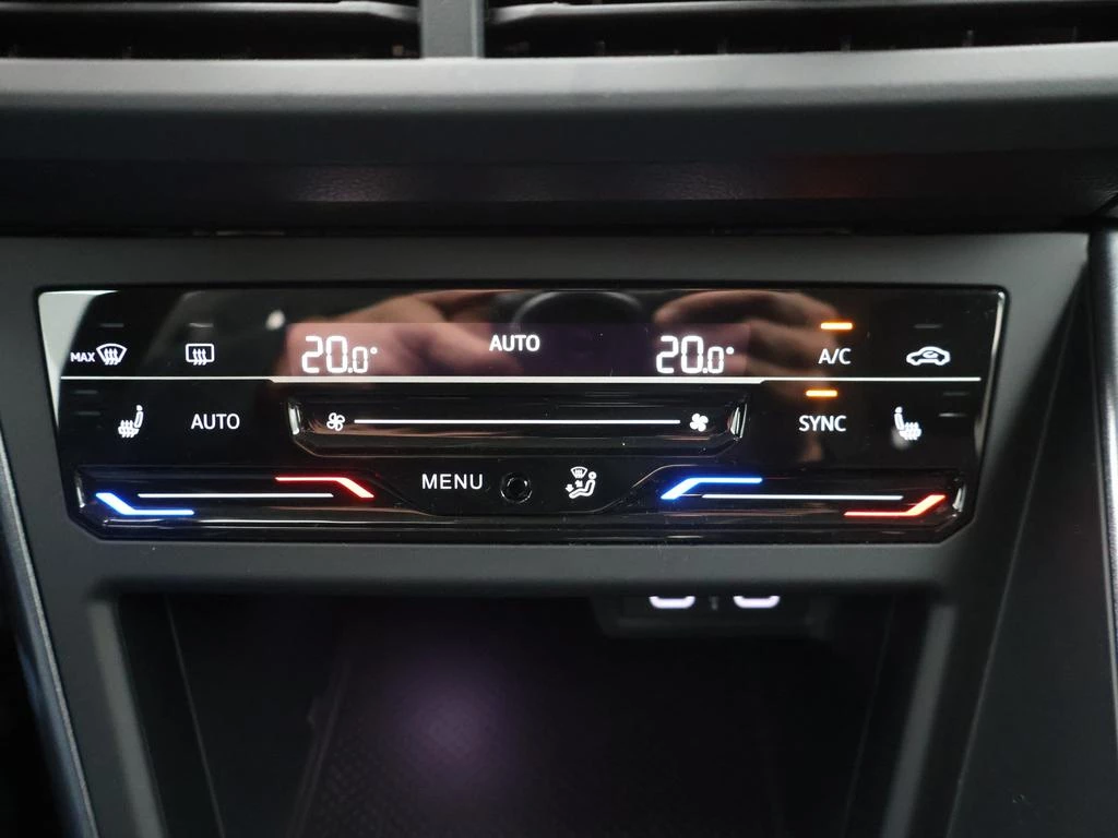 Volkswagen Taigo Taigo Style Business 1.0 TSI 85 kW (116 pk) 6 versnellingen manueel / Demo