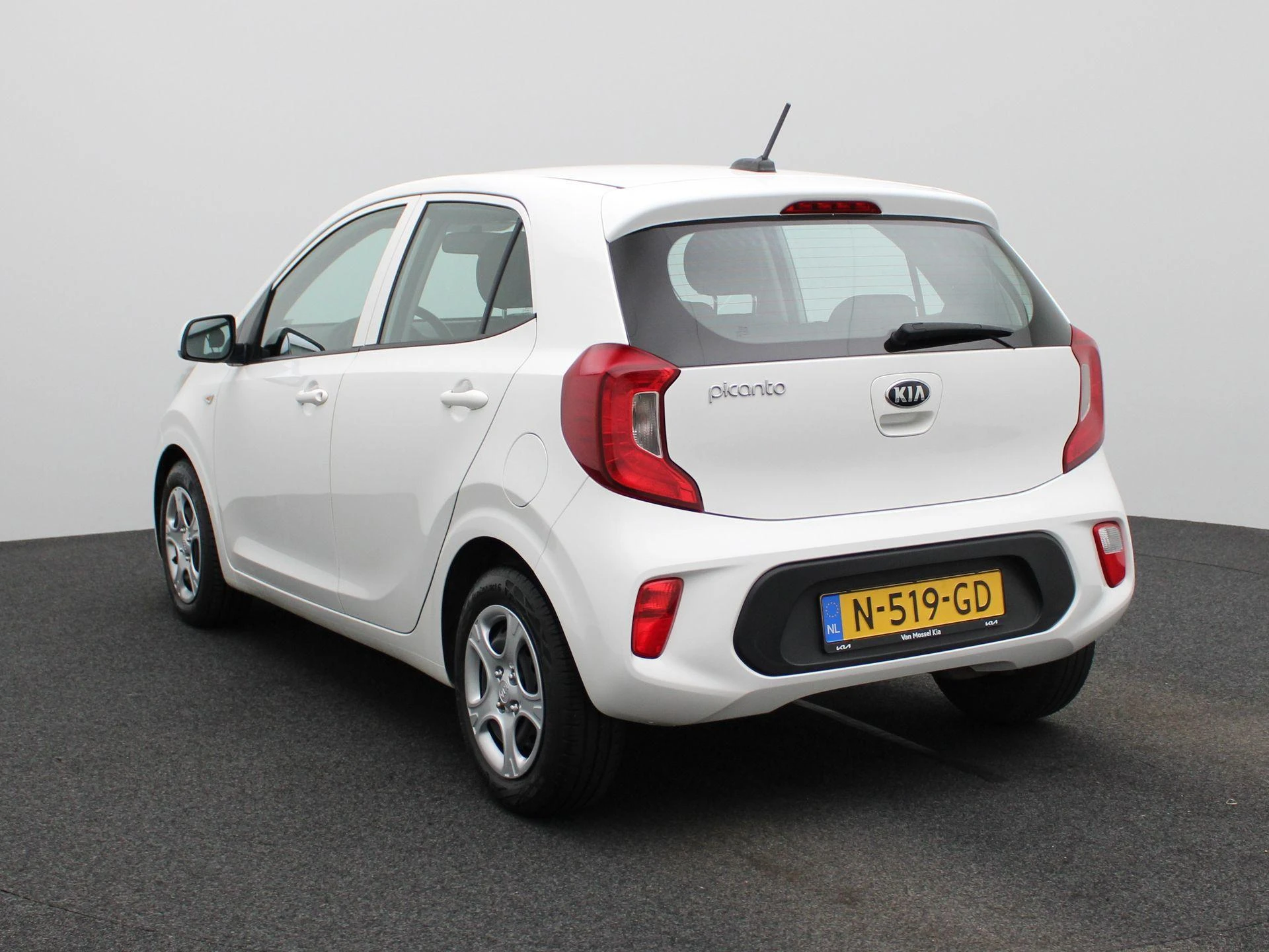 Kia-Picanto-image-1
