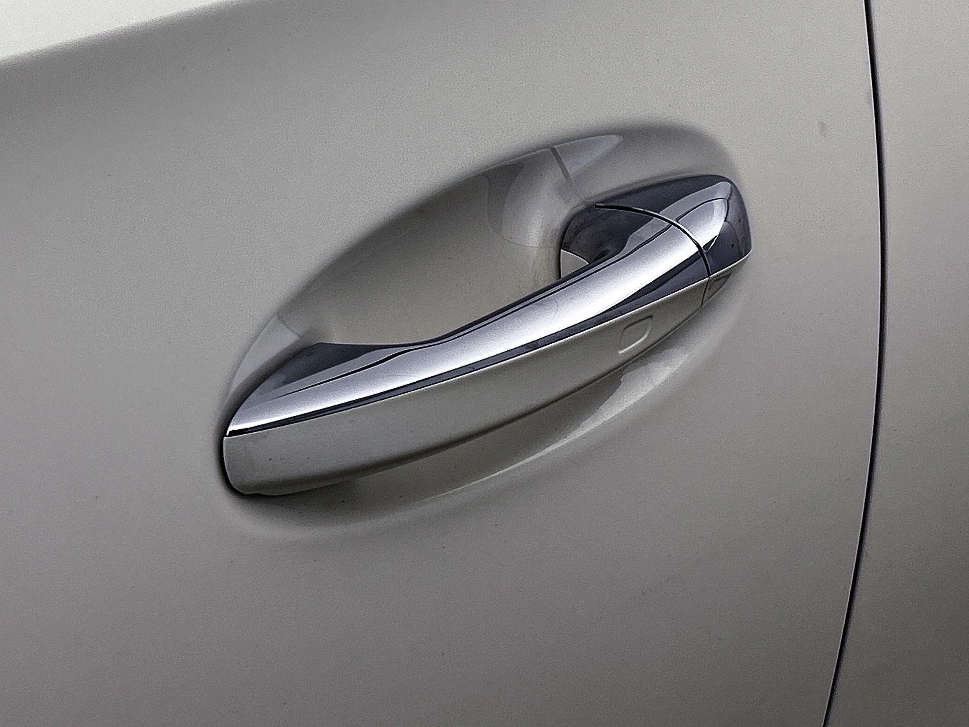 Mercedes-Benz-GLE-image-32