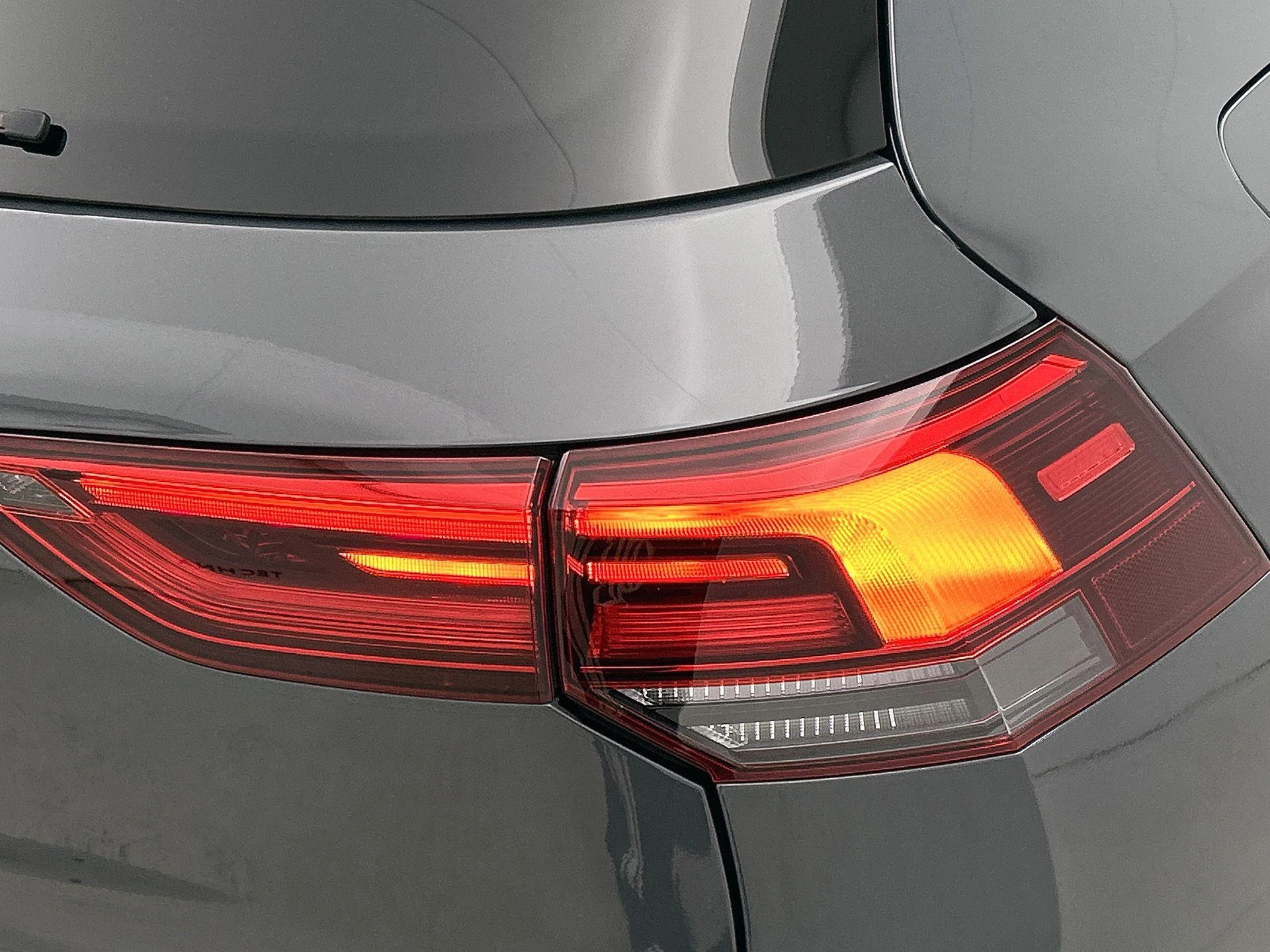 Volkswagen-Golf-image-15