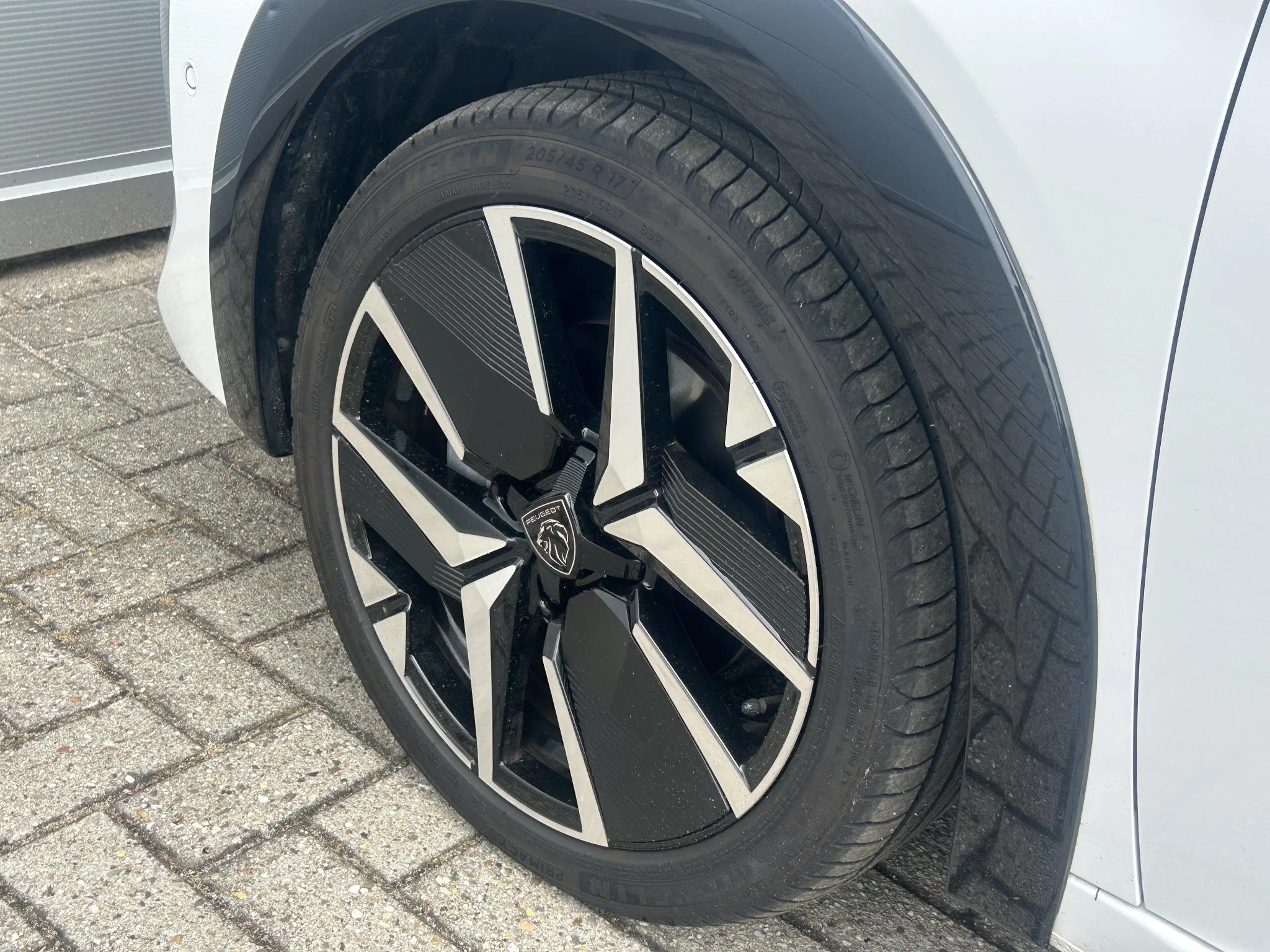 Peugeot-208-image-9