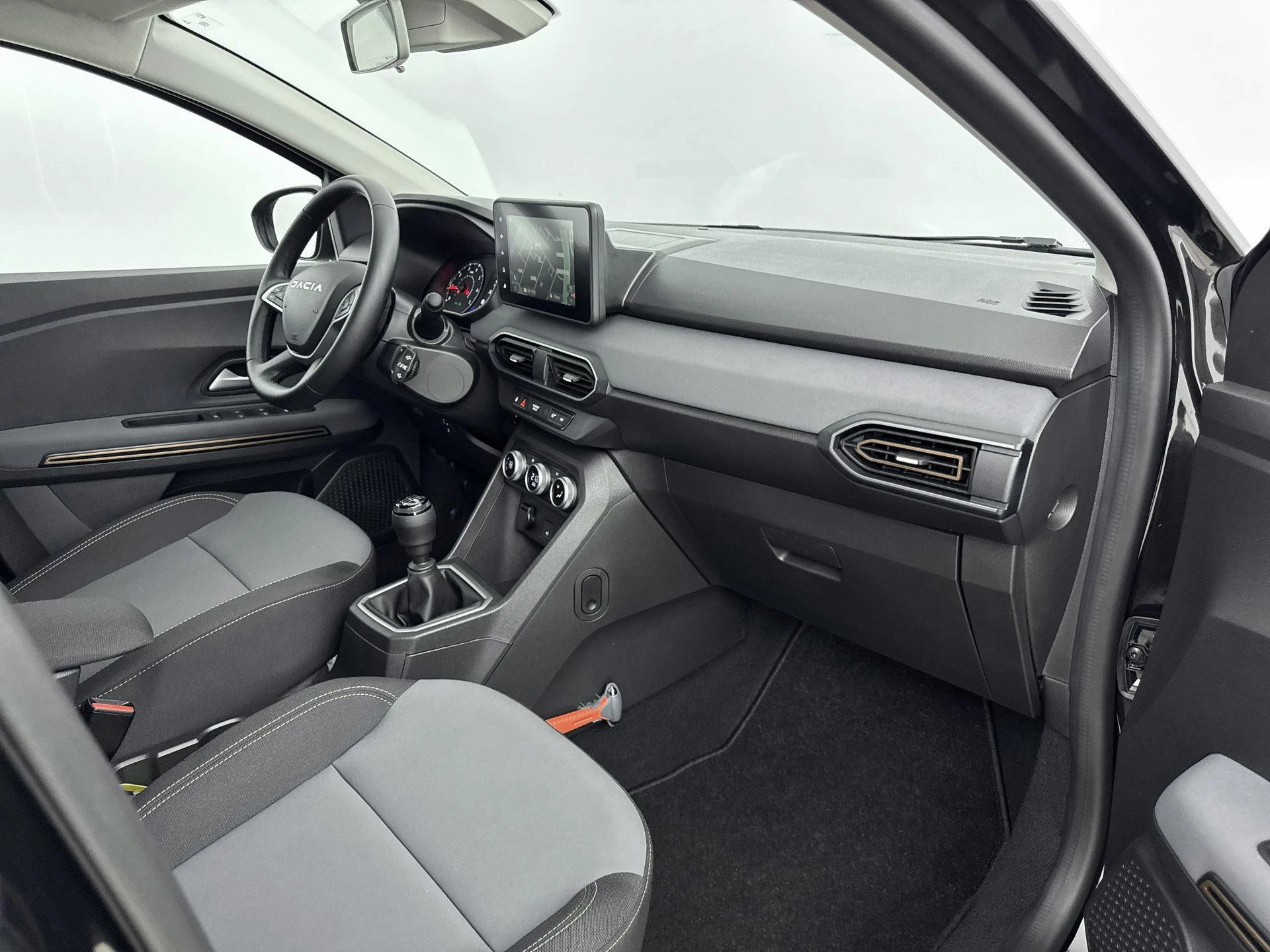 Dacia-Sandero Stepway-image-16