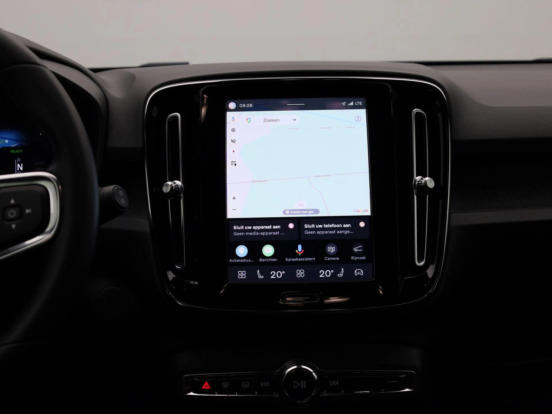 Volvo-XC40-image-8