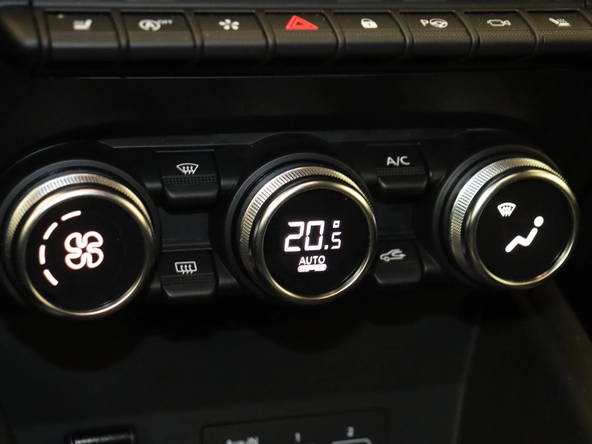 Renault-Captur-image-18