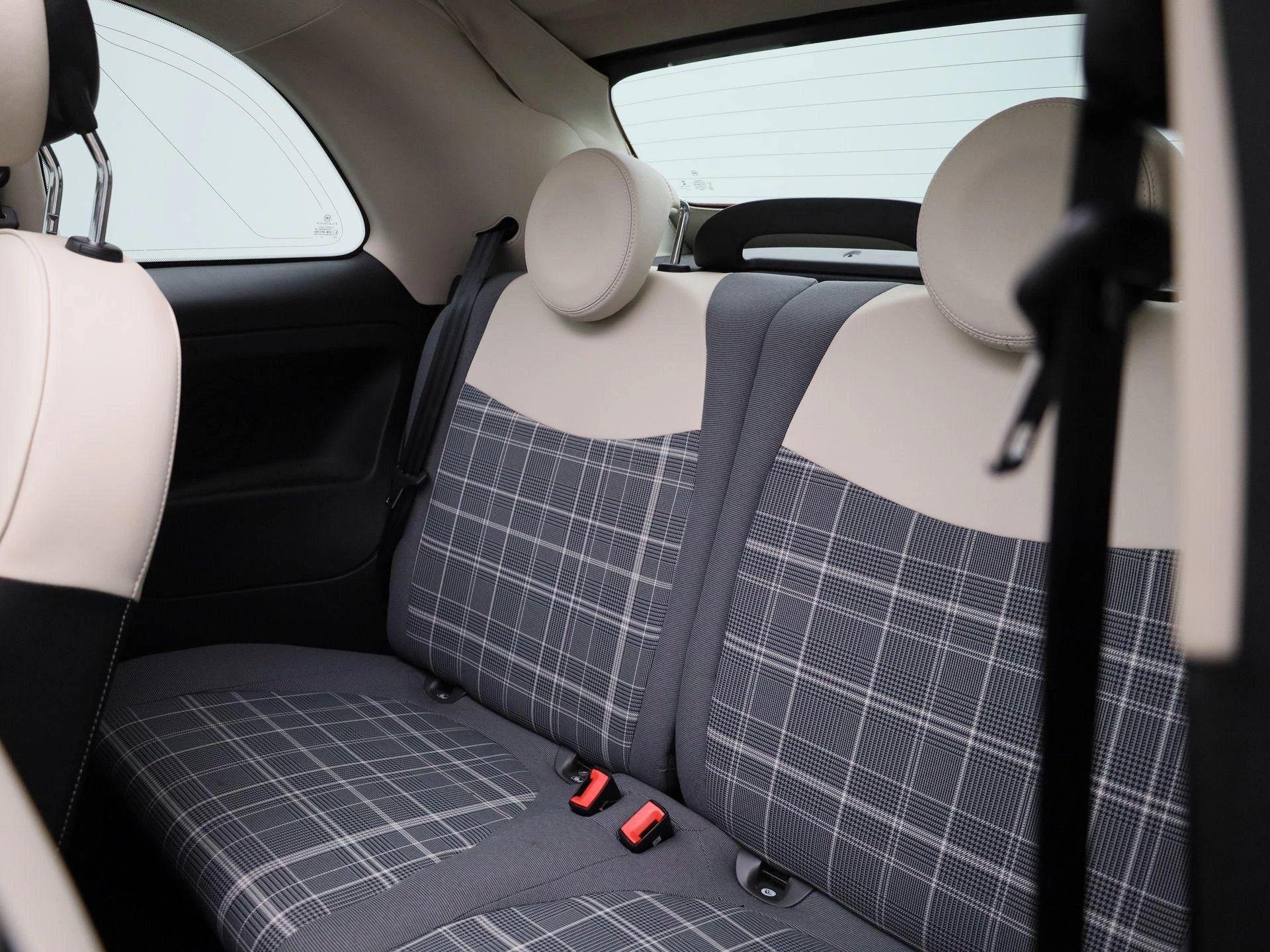 Fiat-500C-image-9